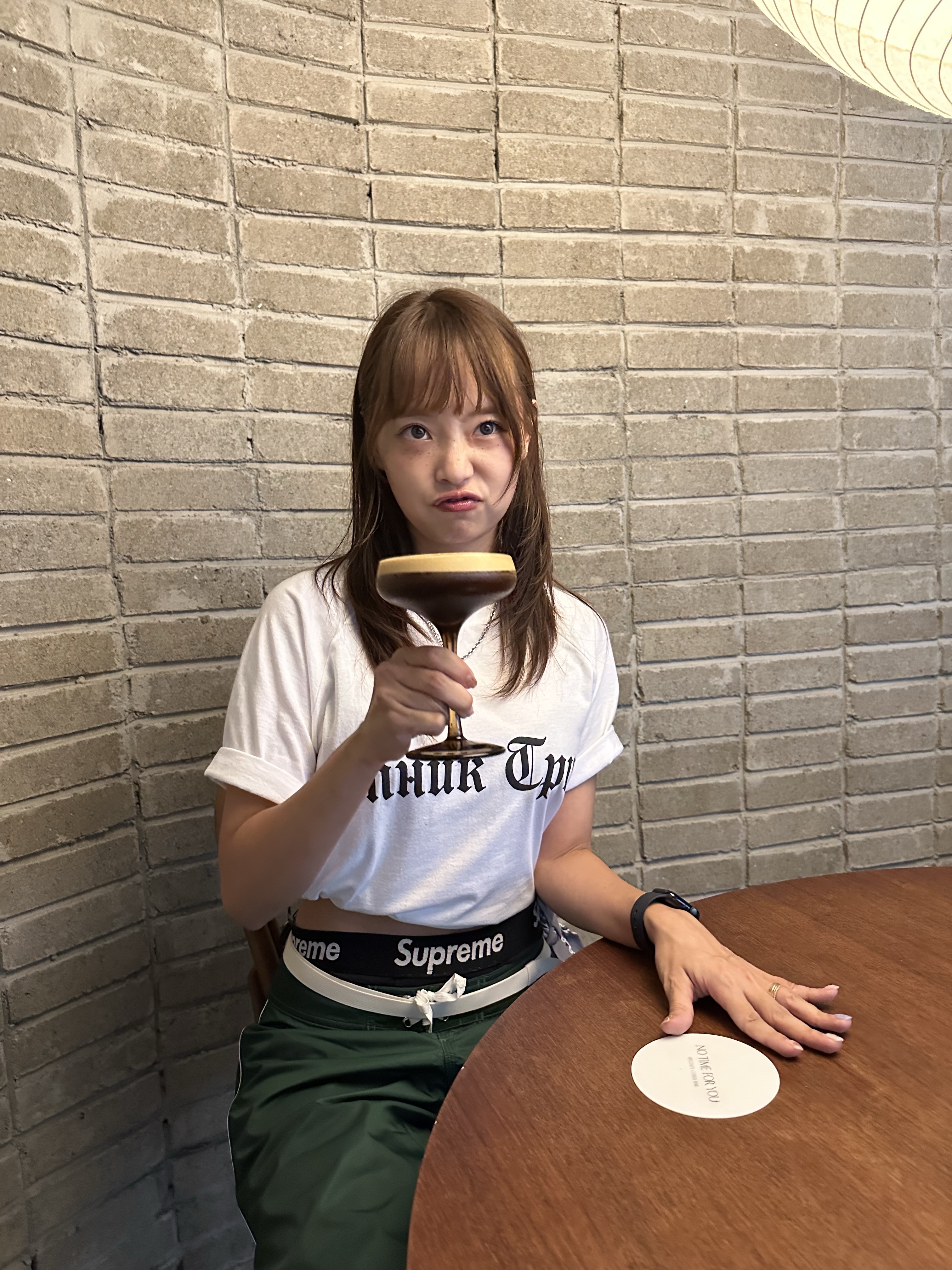 Yeezy x Gosha Rubchinskiy Tribune Herald TS-02 T-Shirt White, Nike Air Max Plus TNPO Wolf Grey and Black 착용 스타일 - 9