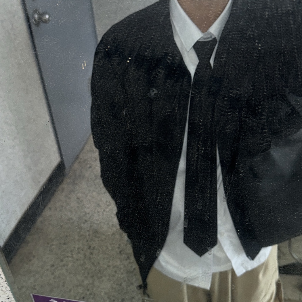 Sansan Gear Track Jacket Black_25SS 착용 스타일