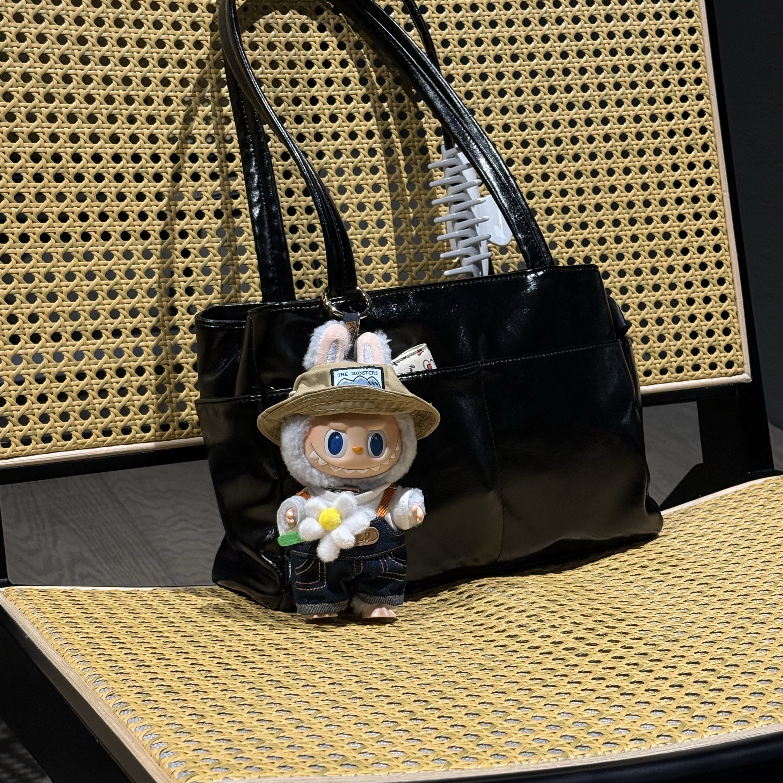 Pop Mart Fall In Wild Labubu Series Toy Keyring 착용 스타일 - 2