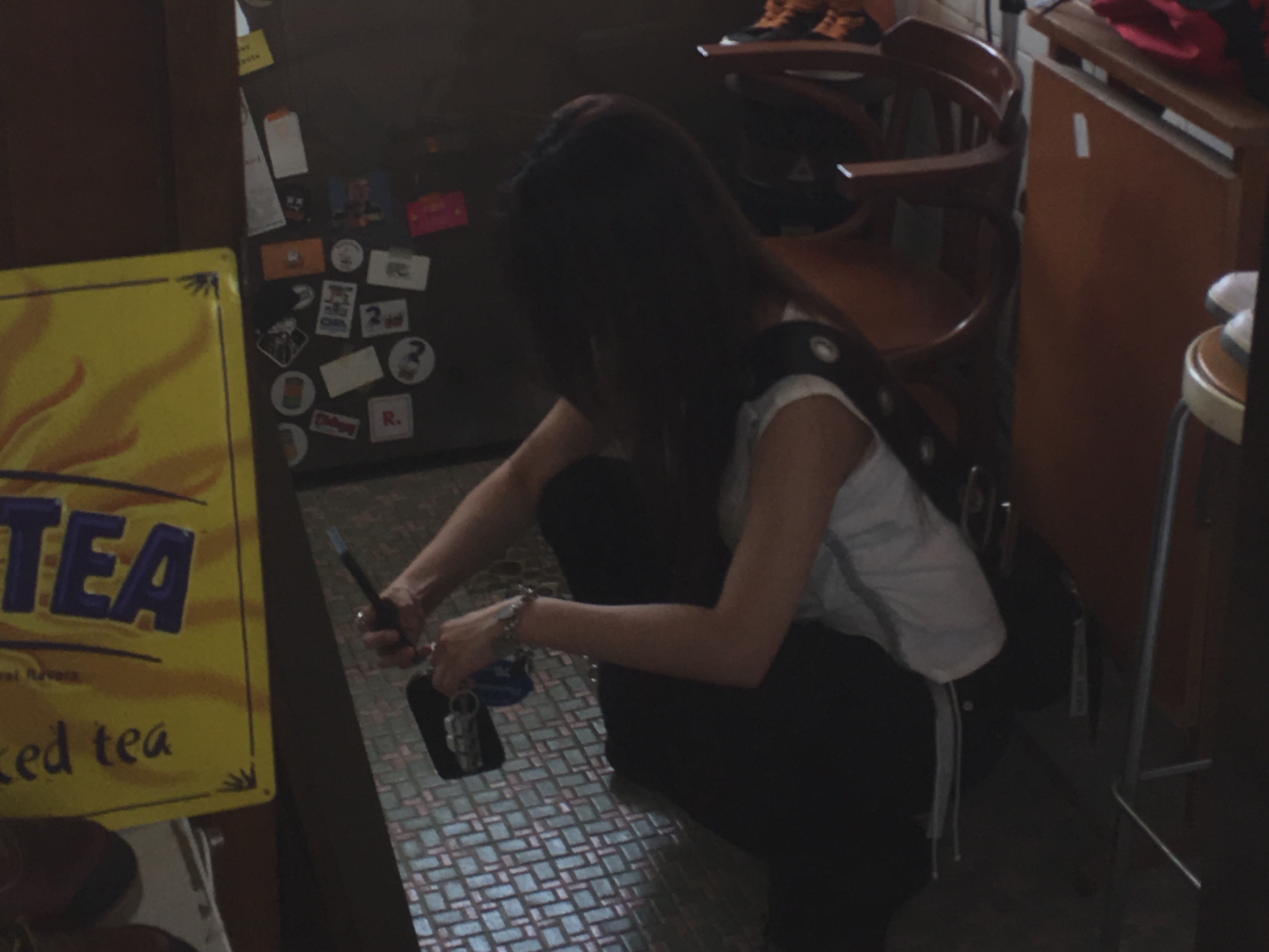 [KREAM 단독] Vacant Archive Bella Wide Strap Hobo Bag Black 착용 스타일 - 2