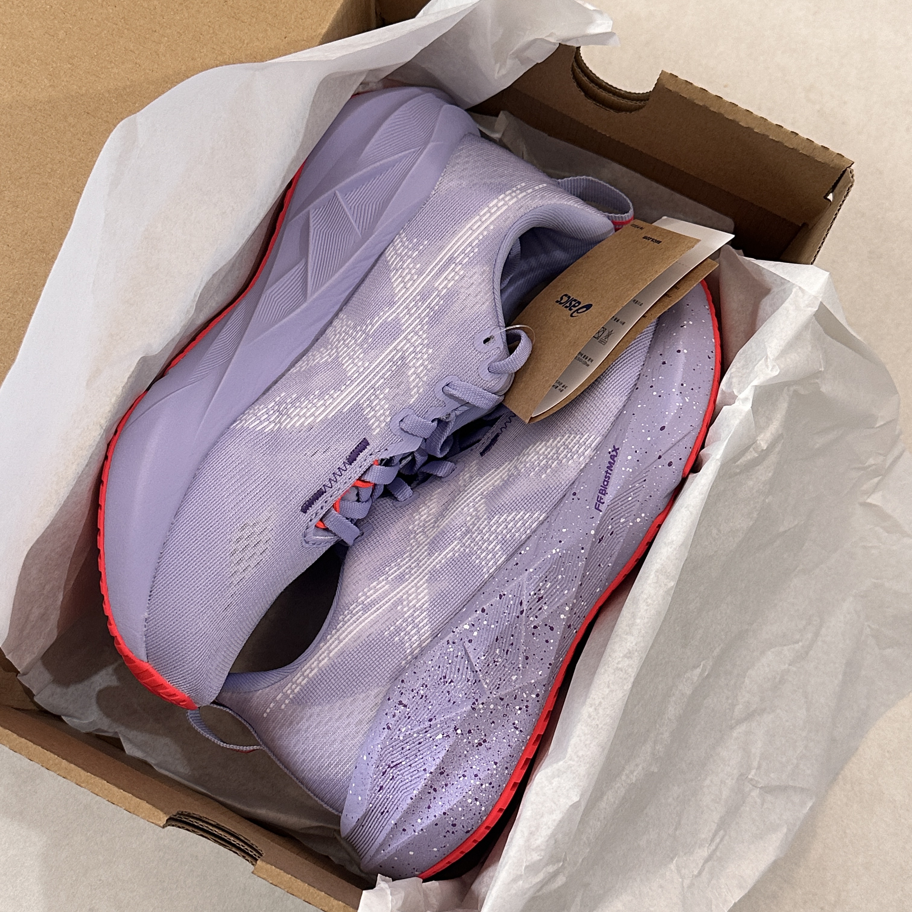 (W) Asics Novablast 5 Tokyo Vapor Edo Purple 착용 스타일