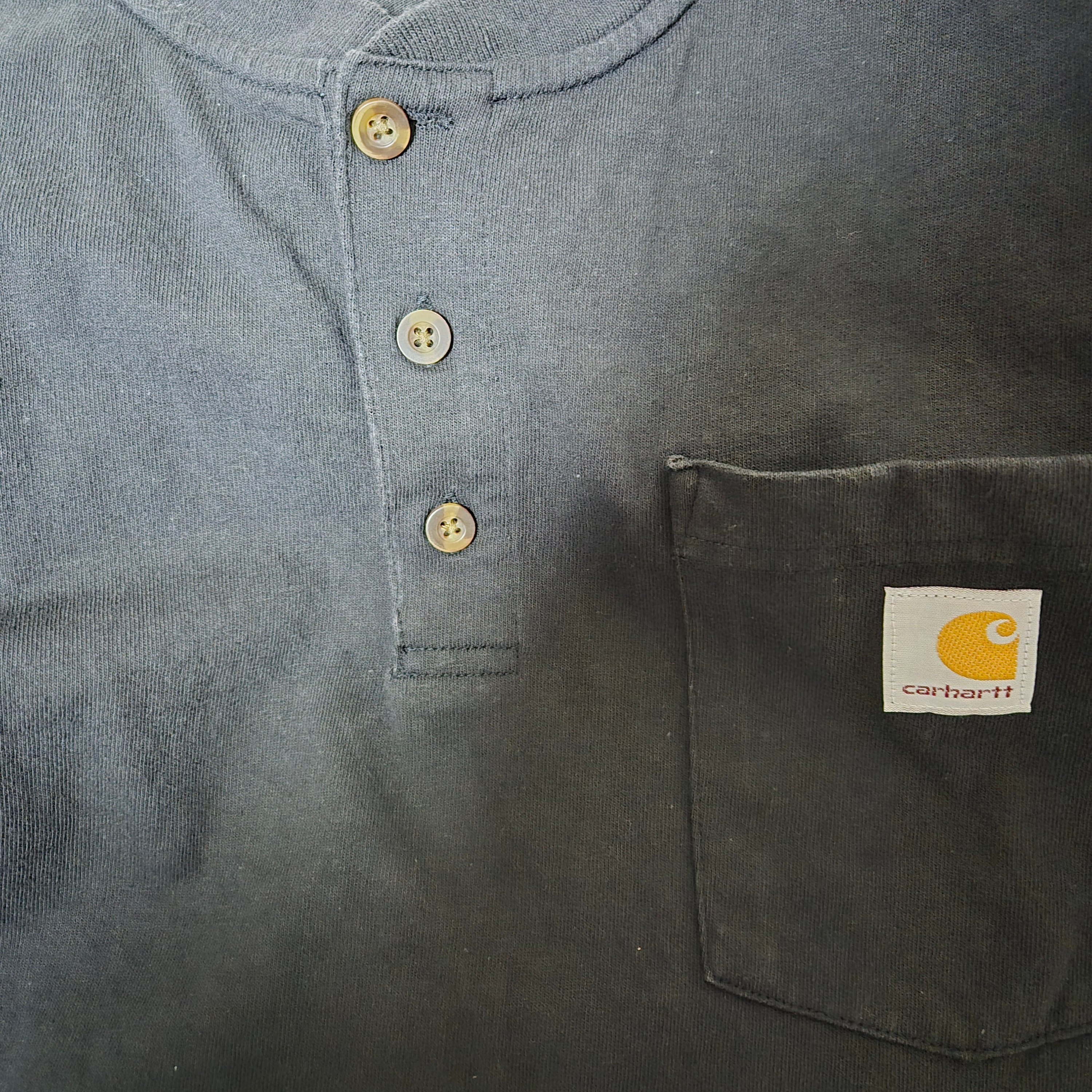 Carhartt Henley Regular Long Sleeve Pocket T-Shirt Black 착용 스타일