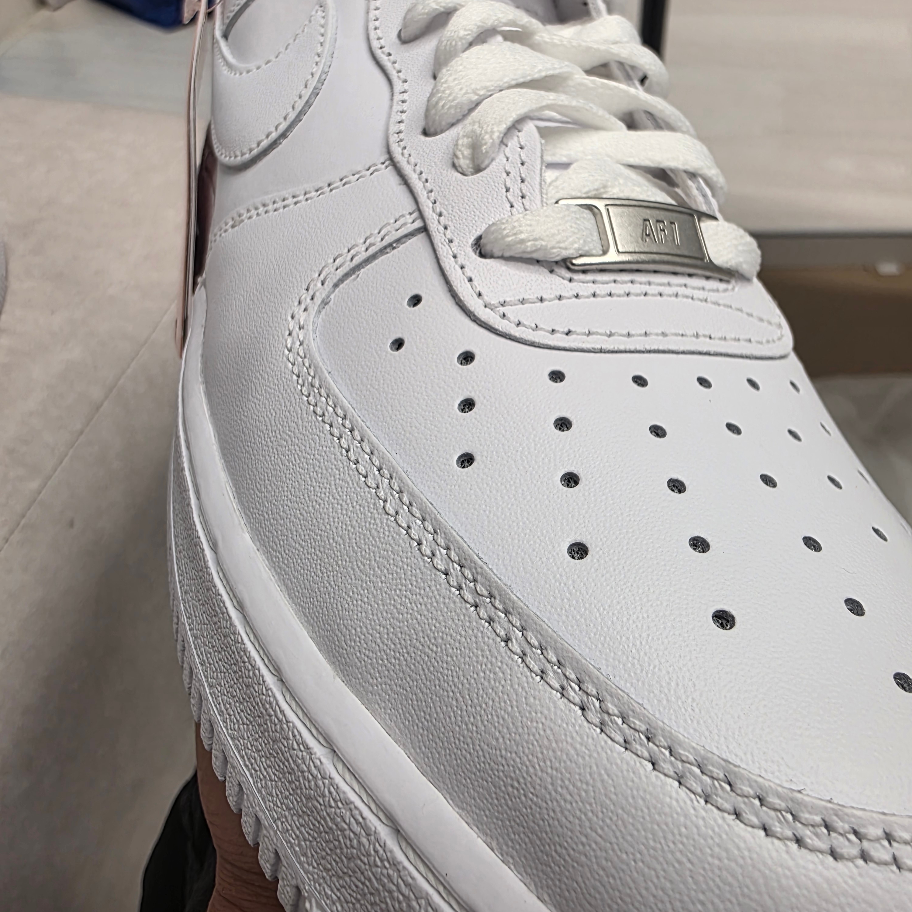 Nike Air Force 1 '07 Low White 착용 스타일 - 1