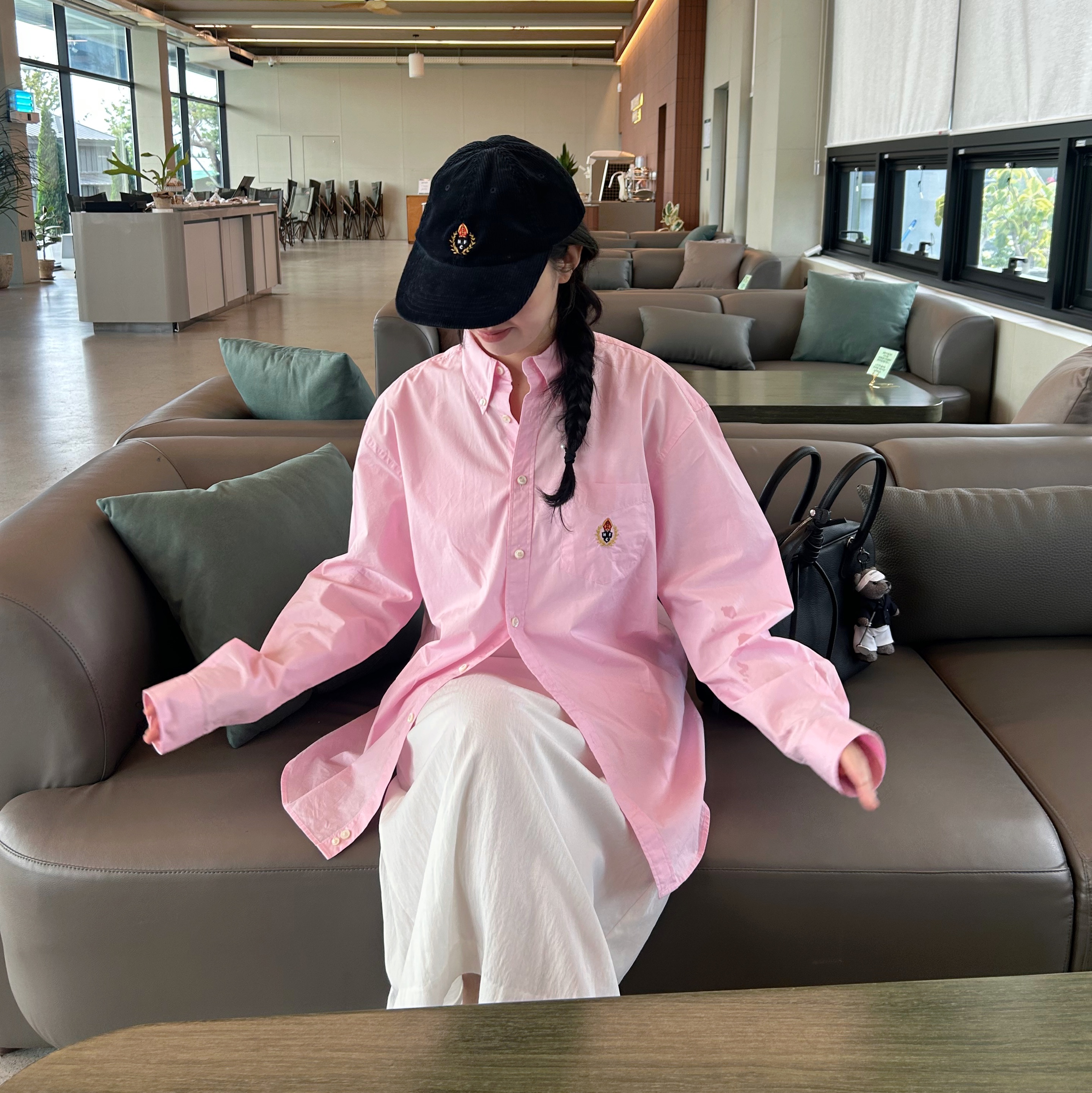 Heritage Floss Crest Typewriter Shirt Pink, Nike Total 90 III SP Light Orewood Brown Black 착용 스타일 - 1