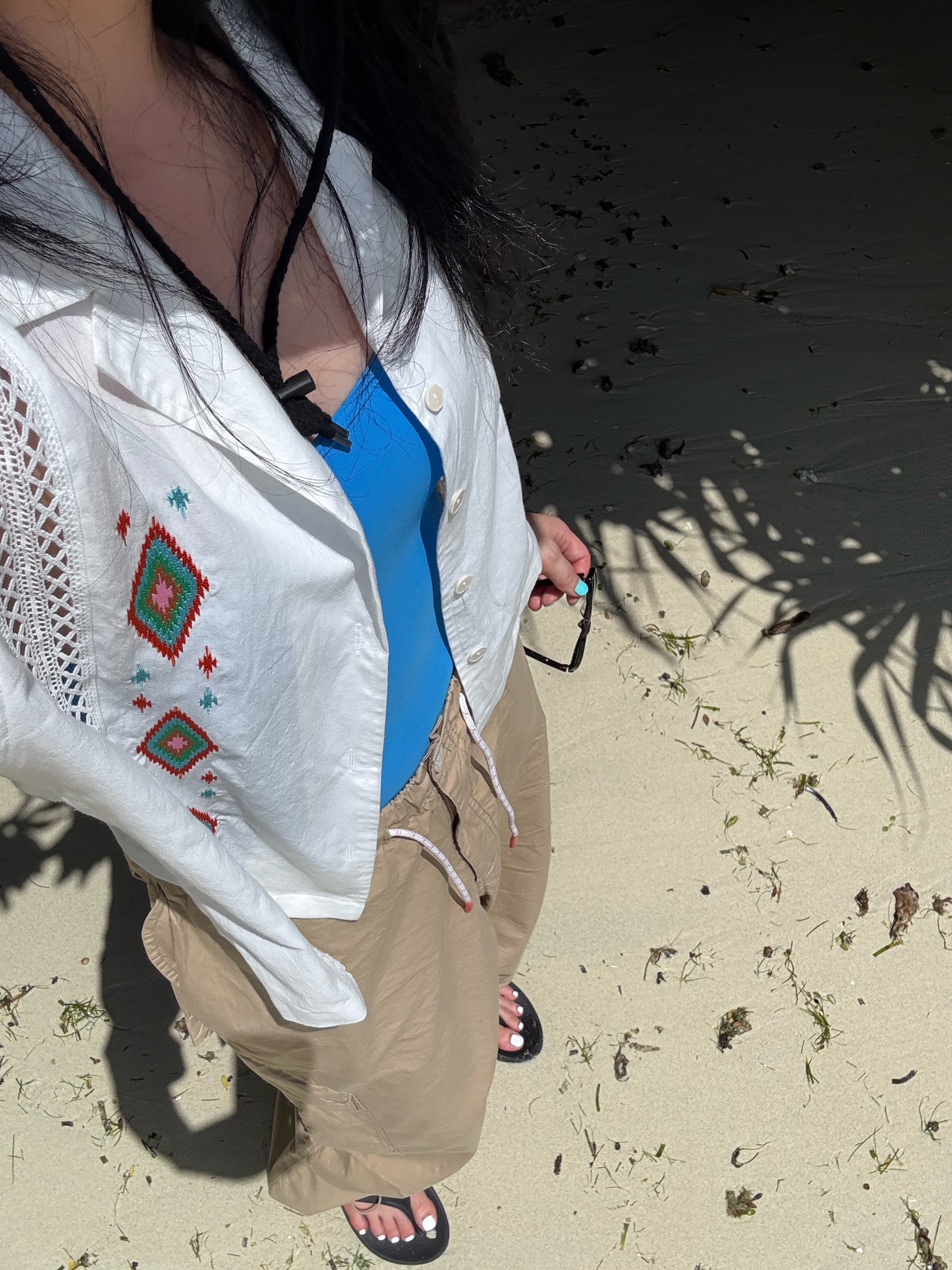 Oofos x Takahiromiyashita The Soloist The Day The Whole World Went Away Flip-Flop Black, Ticket To The Moon Mini Backpack 15L Royal Blue Aqua 착용 스타일 - 2