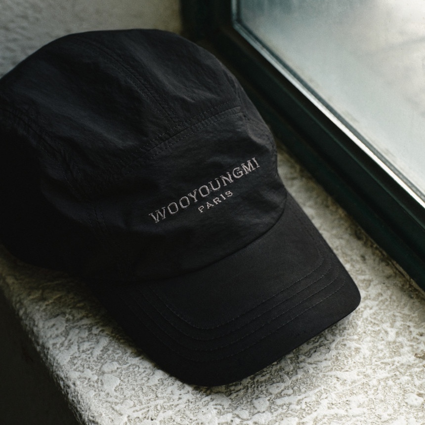 Wooyoungmi Logo Camp Cap Black - 25FW 착용 스타일 - 1