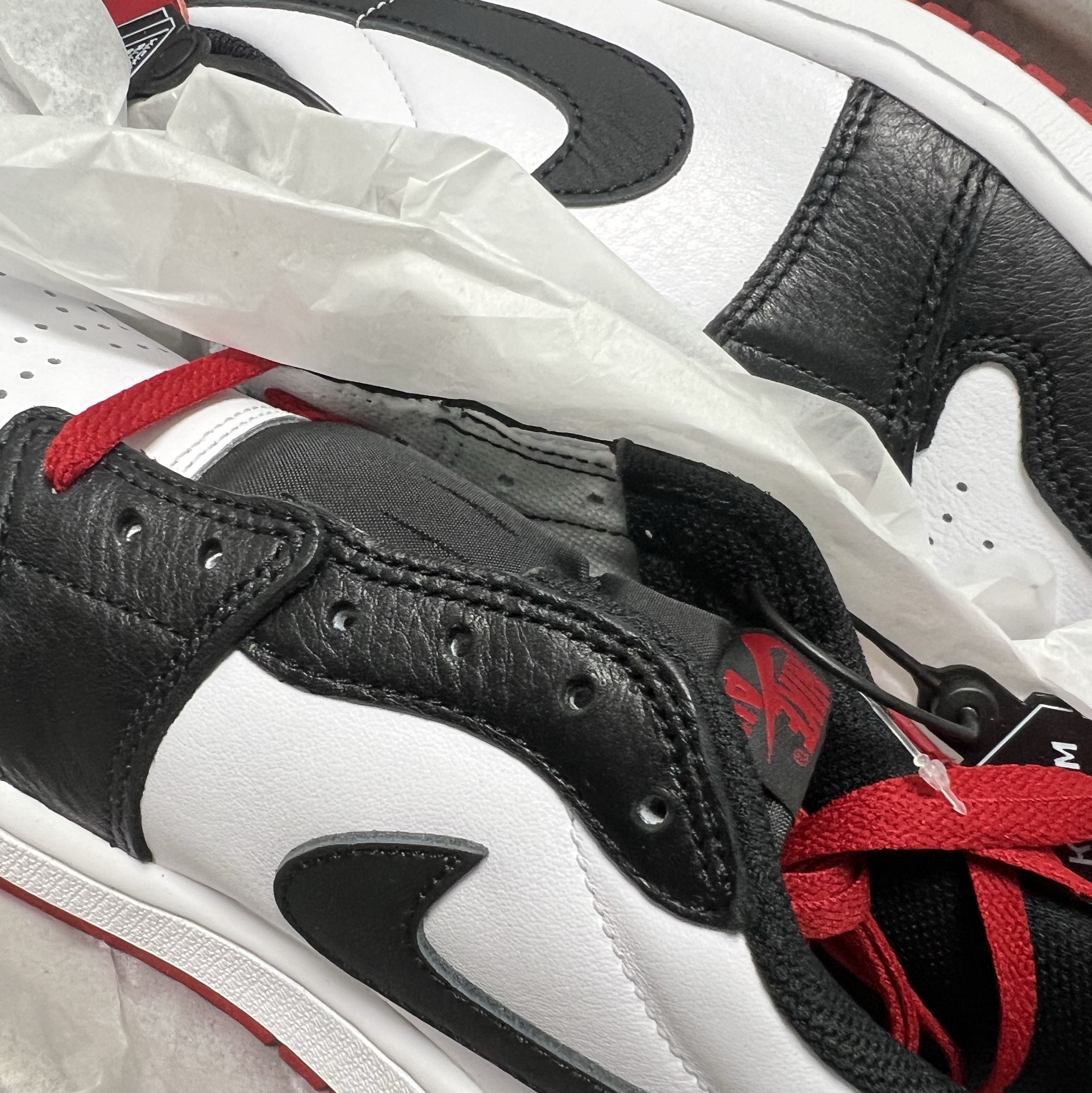 Jordan 1 Retro Low OG Black Toe 착용 스타일