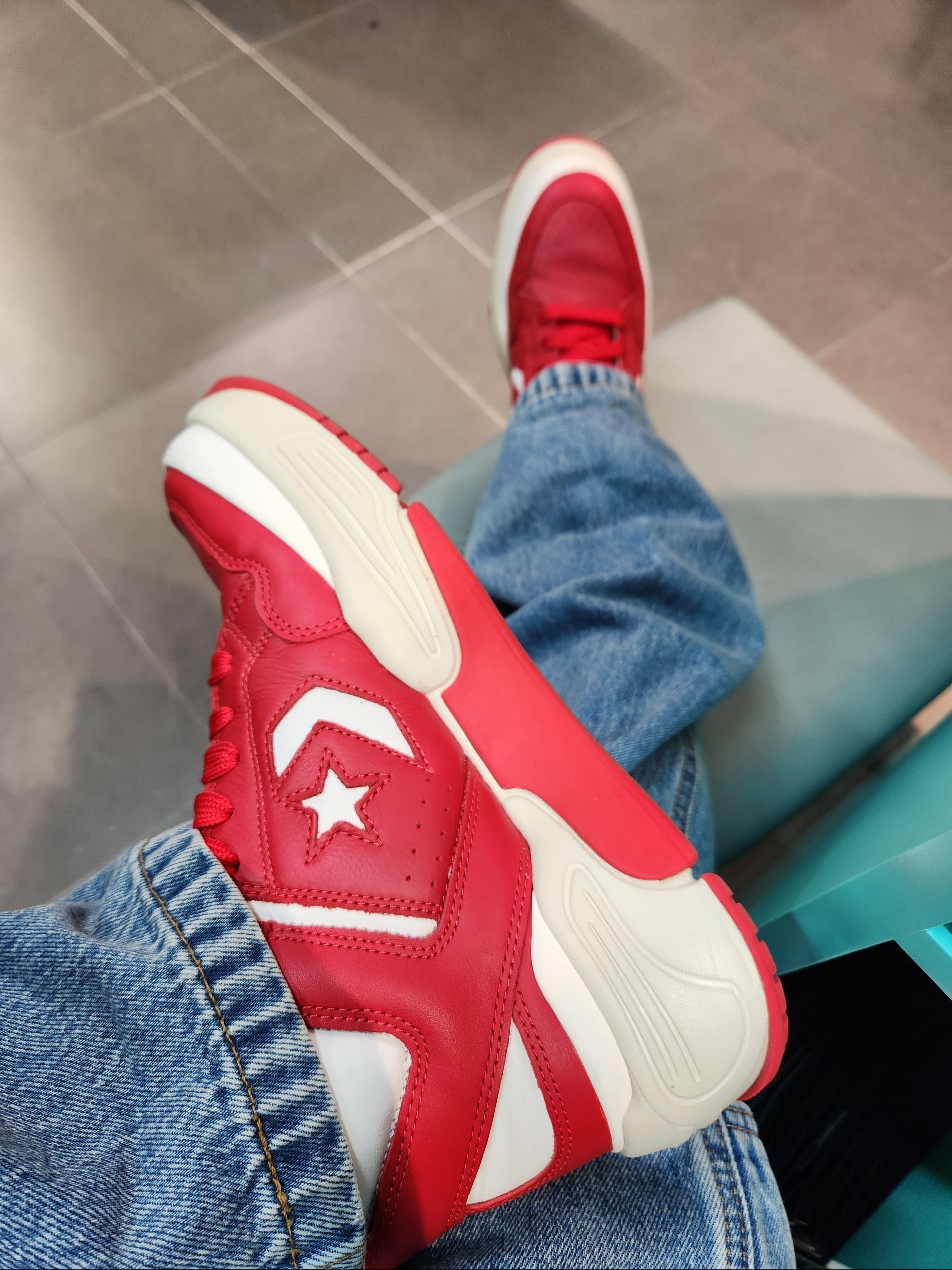 Converse Weapon CX Mid University Red White 착용 스타일 - 2