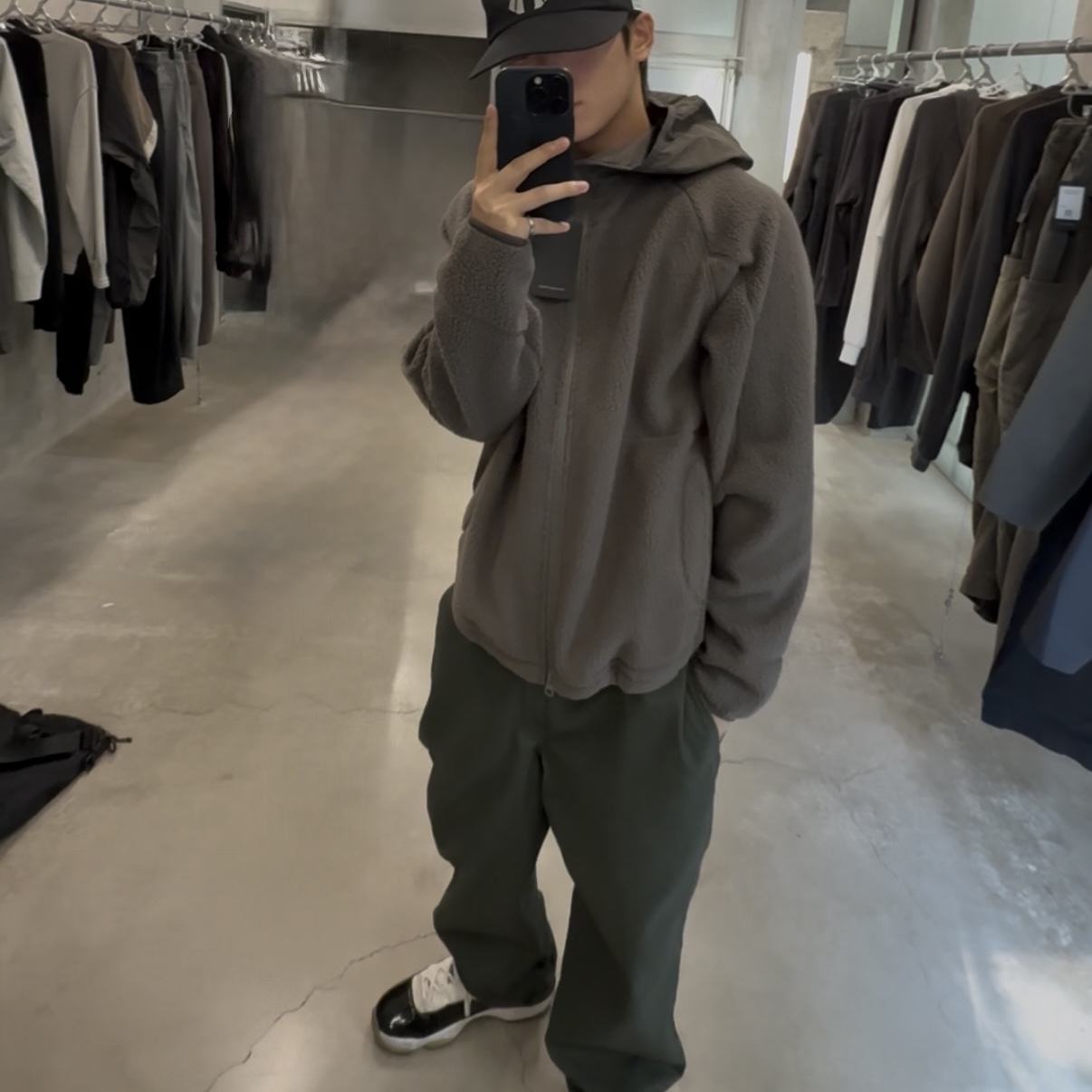 Sansan Gear Fleece Jacket Khaki_25FW 착용 스타일 - 3