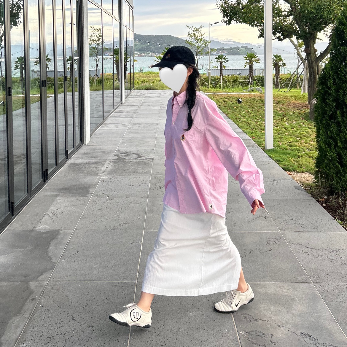 Heritage Floss Crest Typewriter Shirt Pink, Nike Total 90 III SP Light Orewood Brown Black 착용 스타일 - 2