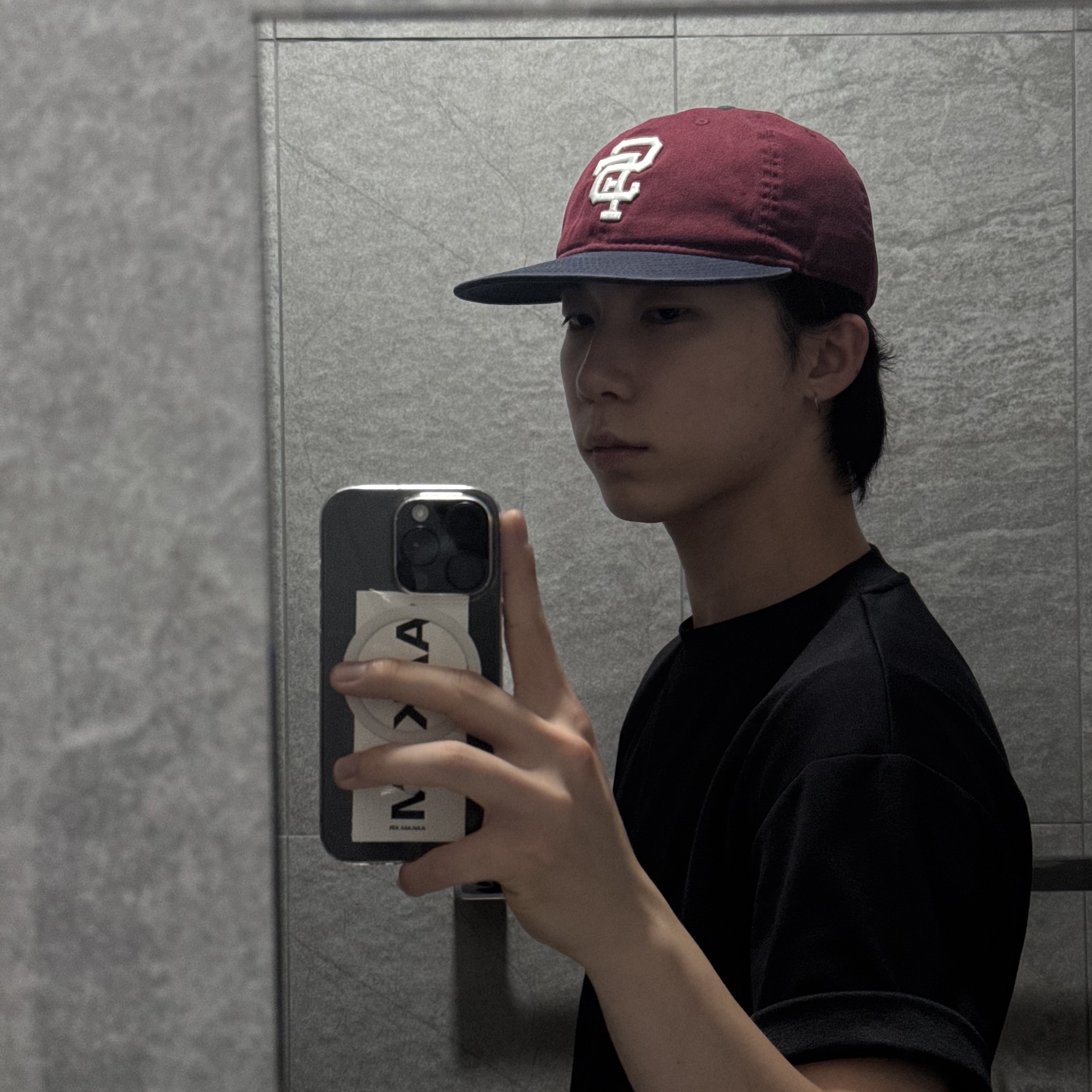 New Era x Thisisneverthat TNT RC950 San Francisco Giants Ball Cap Red 착용 스타일
