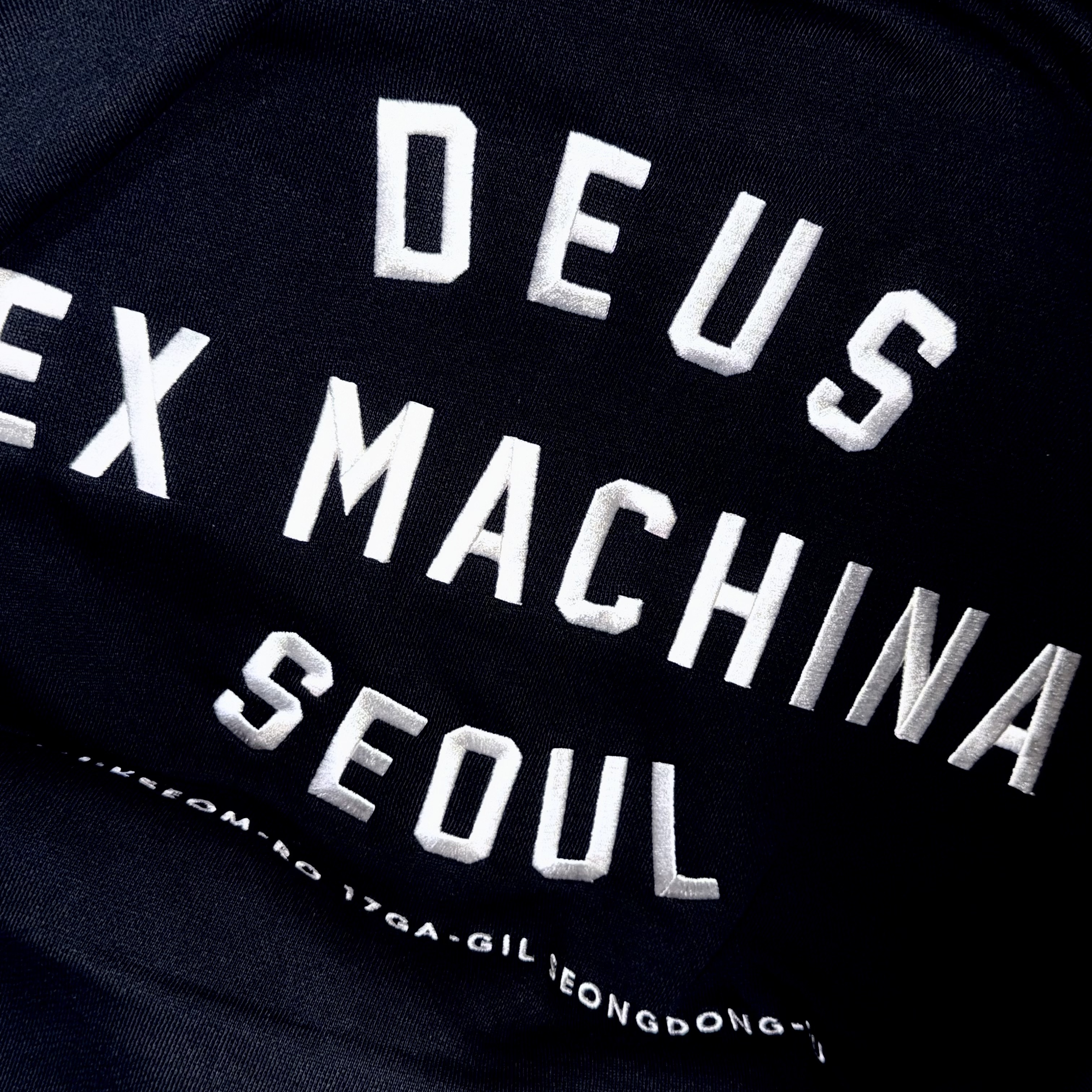 Deus Ex Machina Seoul College Hooded Jacket Black, Deus Ex Machina College Address Hoodie Zip Up Black 착용 스타일
