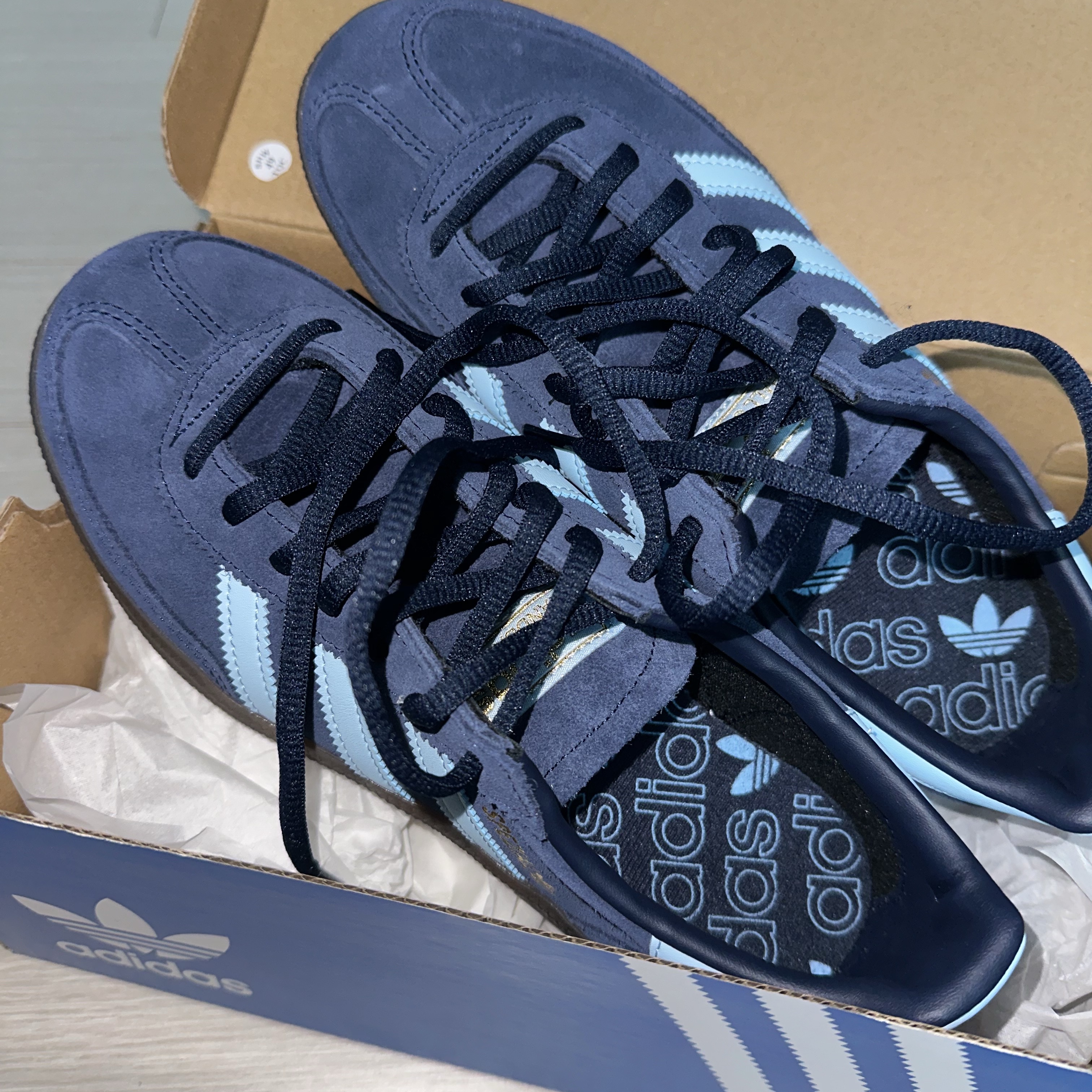 Adidas Spezial Handball Collegiate Navy 착용 스타일 - 1