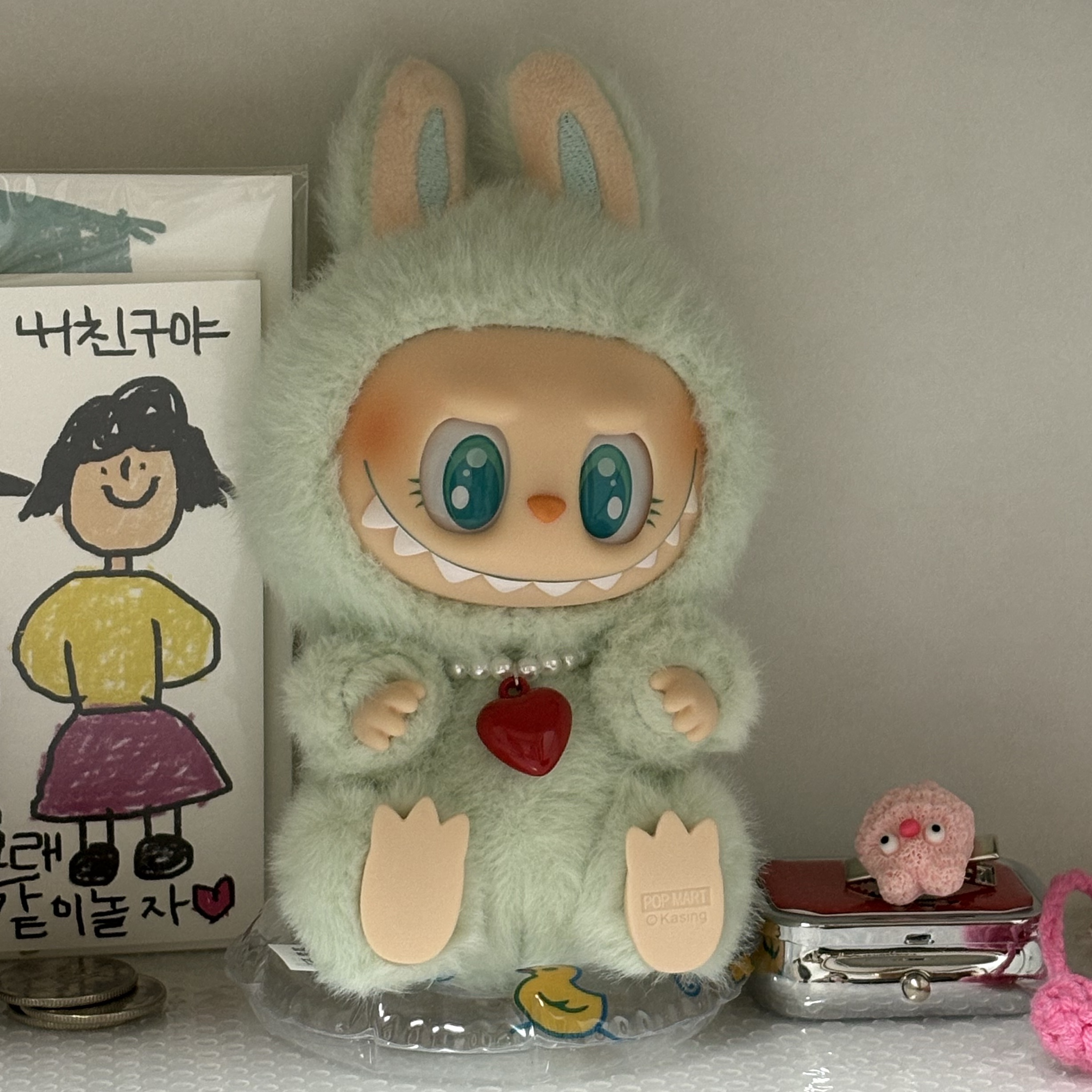 Pop Mart Labubu Let's Play Together Doll Series Ququ Keyring (Opened Case) 착용 스타일
