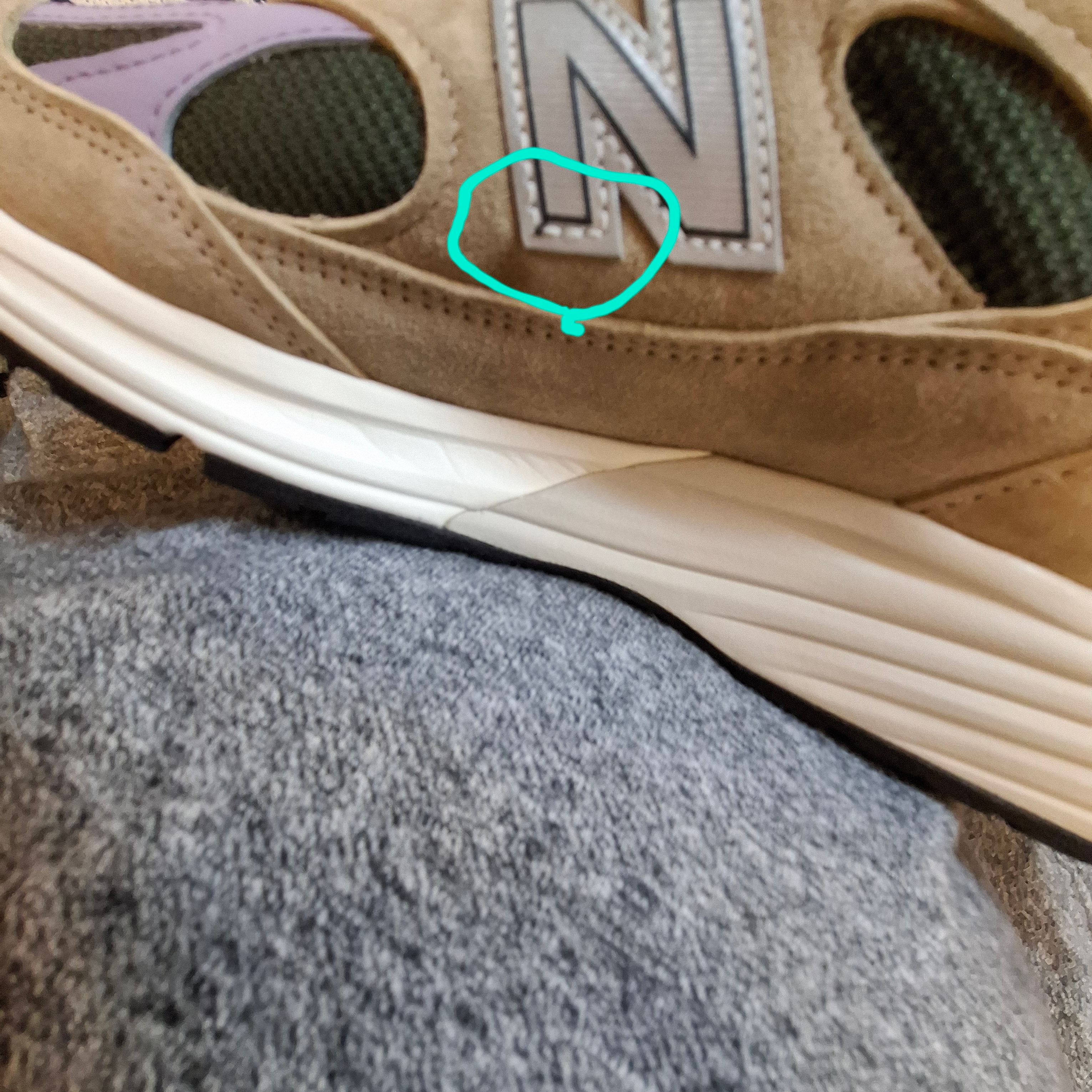 New Balance 991v2 Made in UK Cement Douglas Fir 착용 스타일