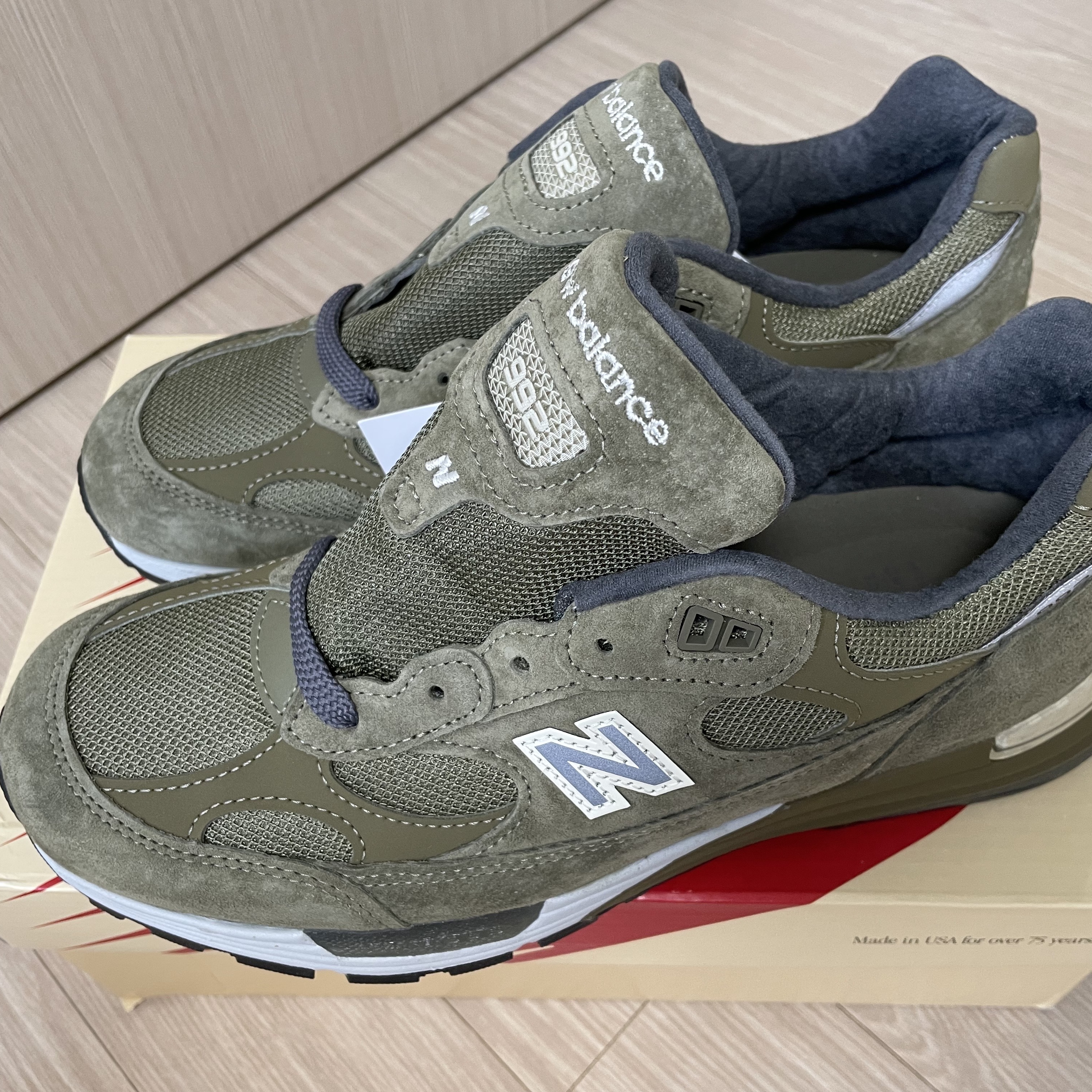 New Balance 992 Made in USA Dark Camo Covert Green - D Standard 착용 스타일 - 4