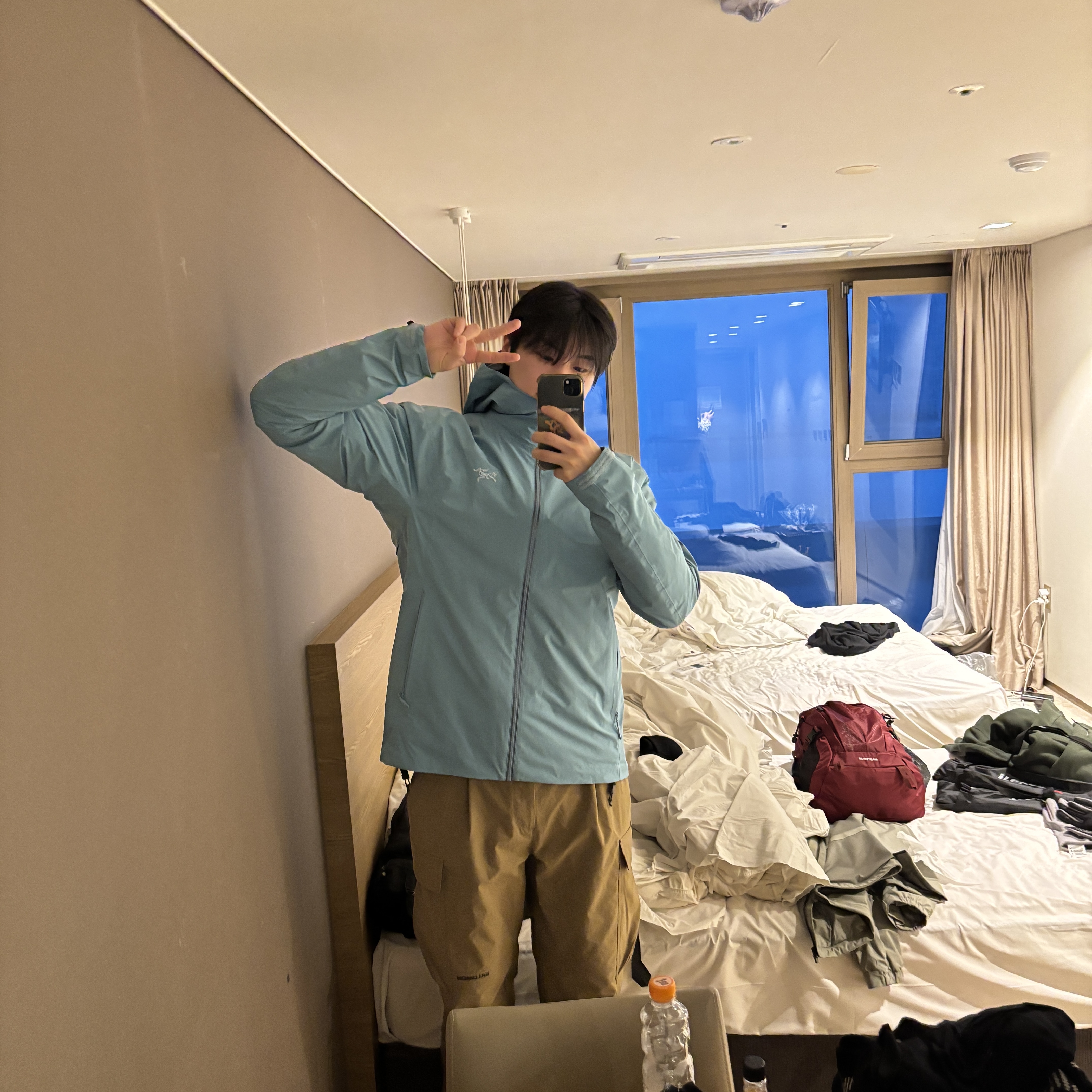 Arc'teryx Kadin Hoody Solace 착용 스타일