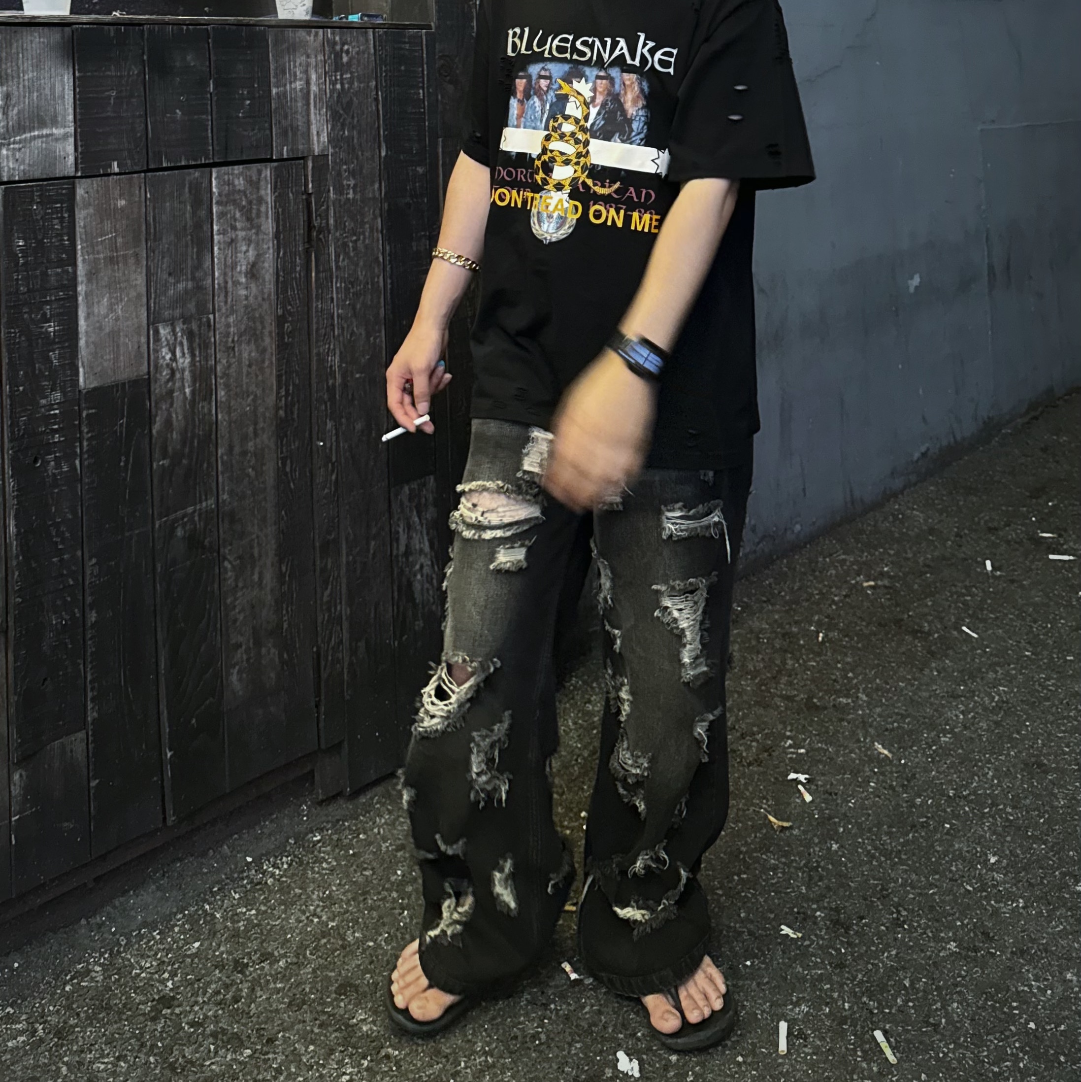 Project G/R Bluesnake Washed T-Shirt Black, Apple Watch Nike Series 7 45mm GPS Midnight Aluminum Case with Nike Sport Band Anthracite Black (Korean Ver.) 착용 스타일 - 1
