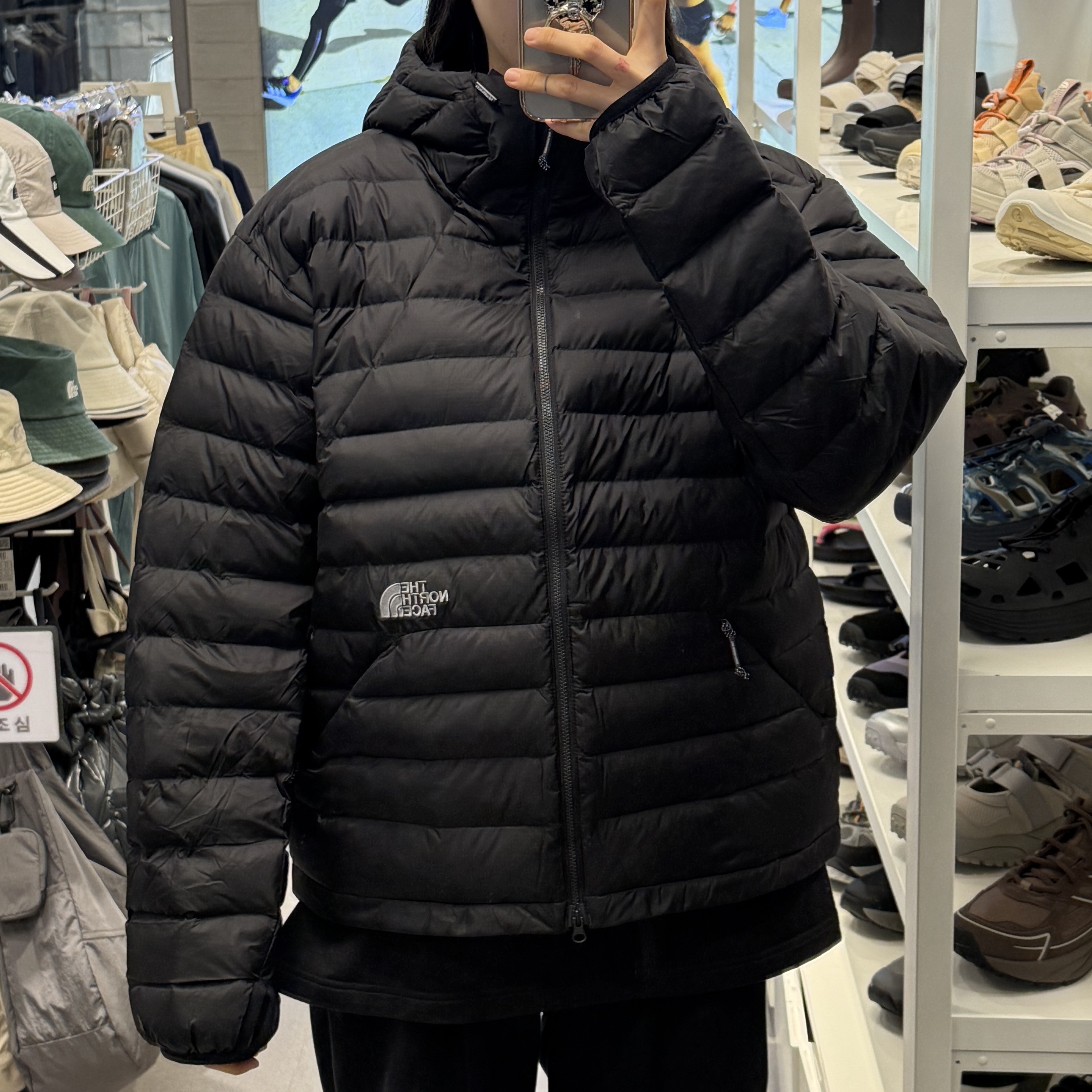 The North Face Ventus On Jacket Black 착용 스타일 - 2