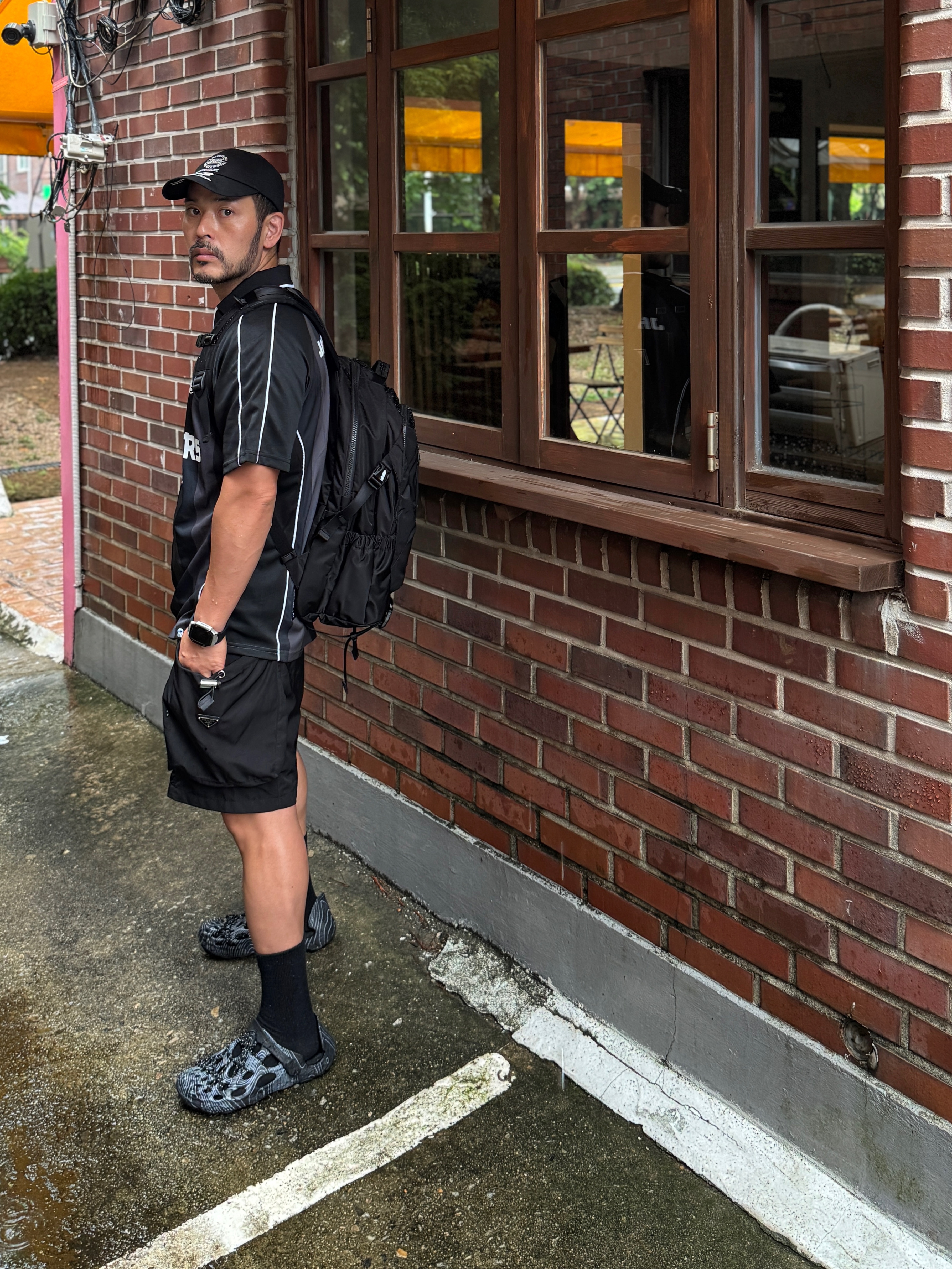 Merrell x LMC Hydro Moc Black 착용 스타일 - 4