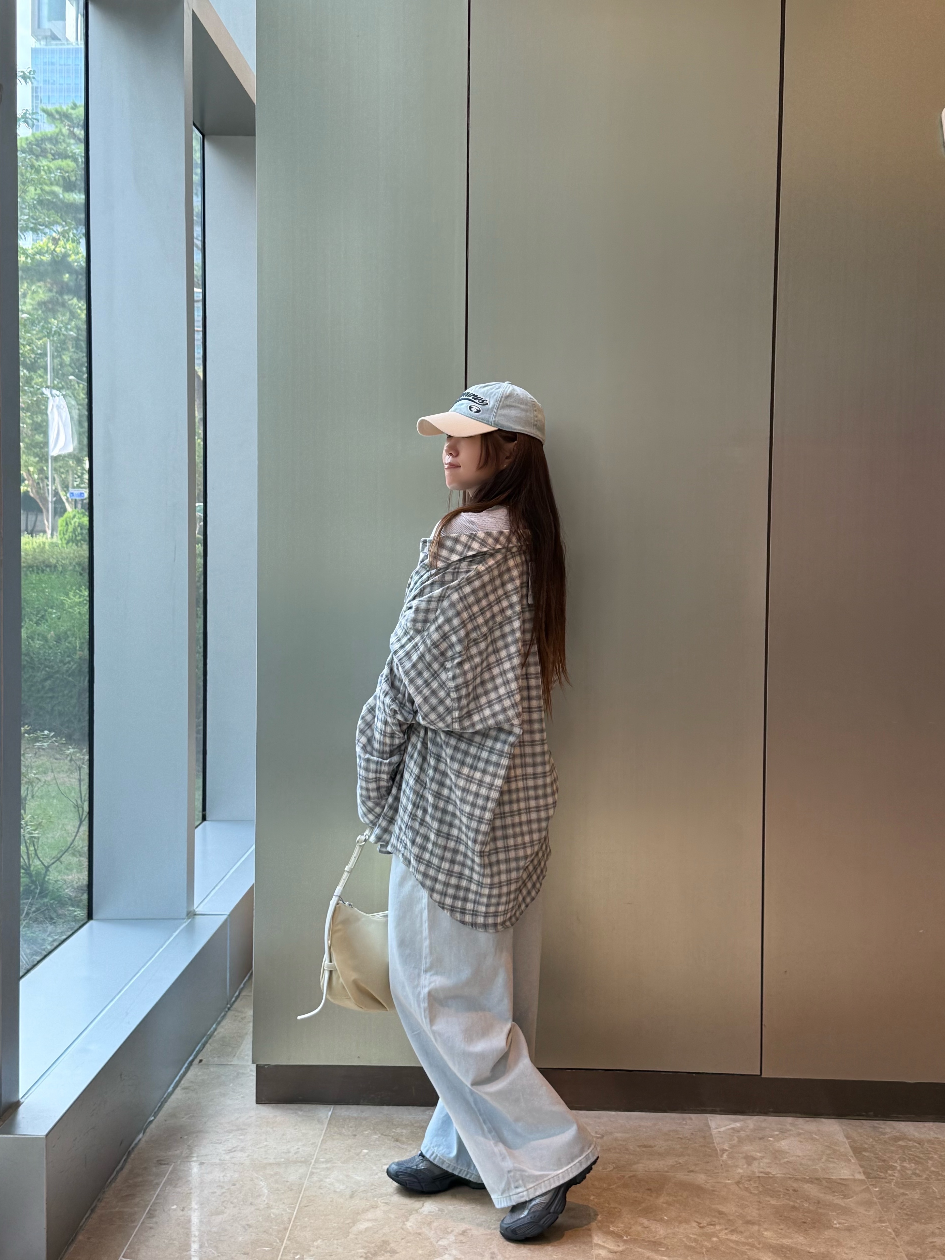 AAPE Main Cap Light Blue - 25SS, Undermycar Mu.37 Anti Fxxking Logo Play Basic Long Sleeve Check Shirts White Blue 착용 스타일 - 1
