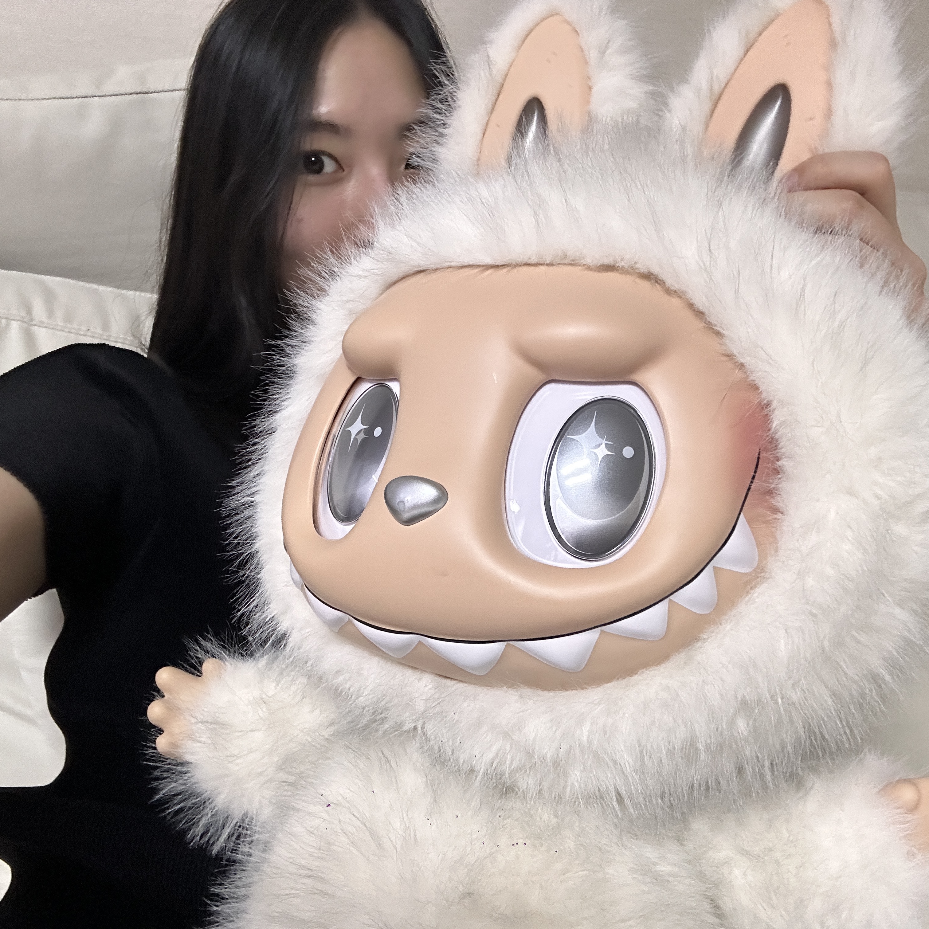 Pop Mart The Monsters Zimomo Angel In Clouds Vinyl Face Doll 착용 스타일 - 2
