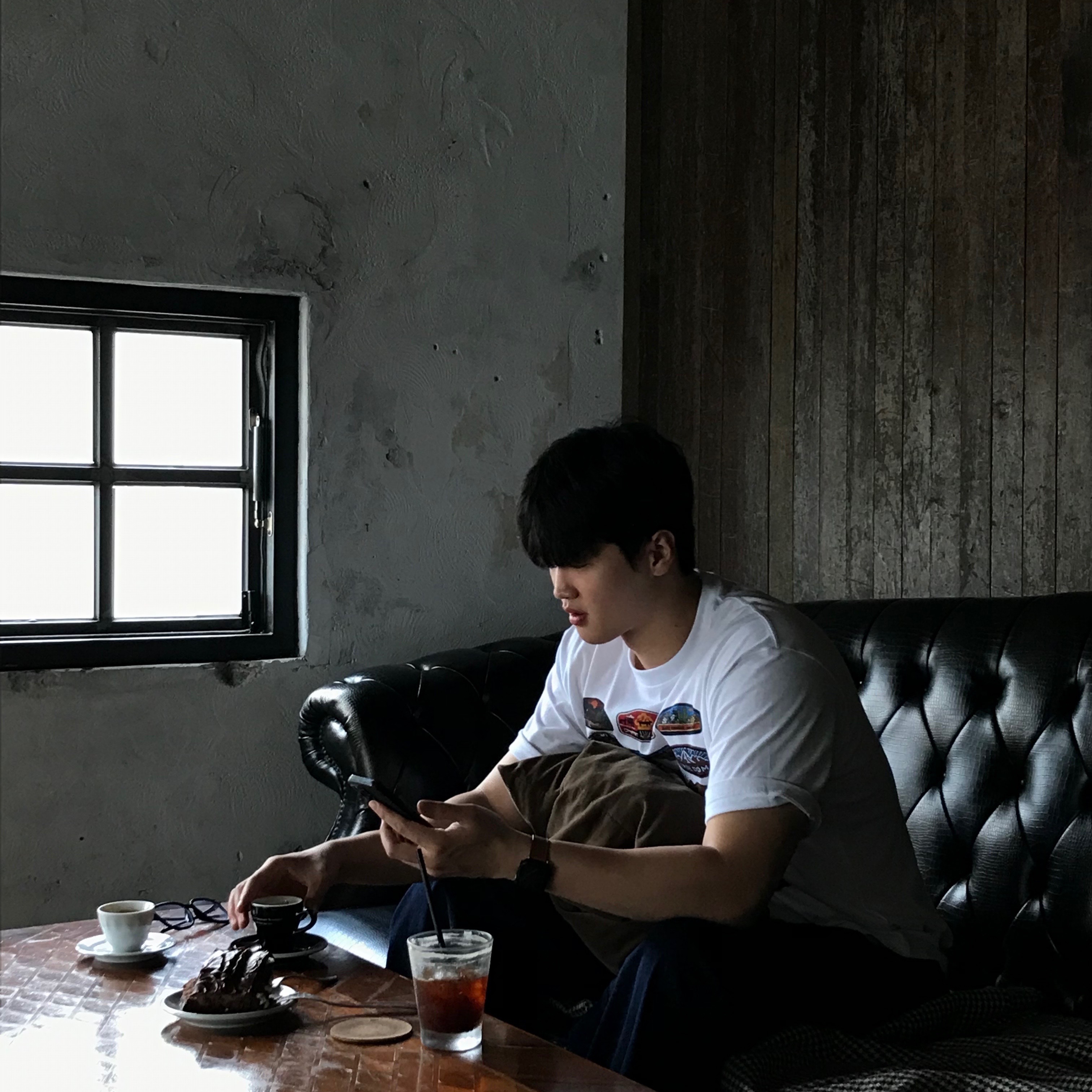 Arc'teryx Norvan shell Jacket Vitality Black Sapphire, On Running x Post Archive Faction (Paf) Cloudventure Peak Cacao Espresso 착용 스타일 - 3
