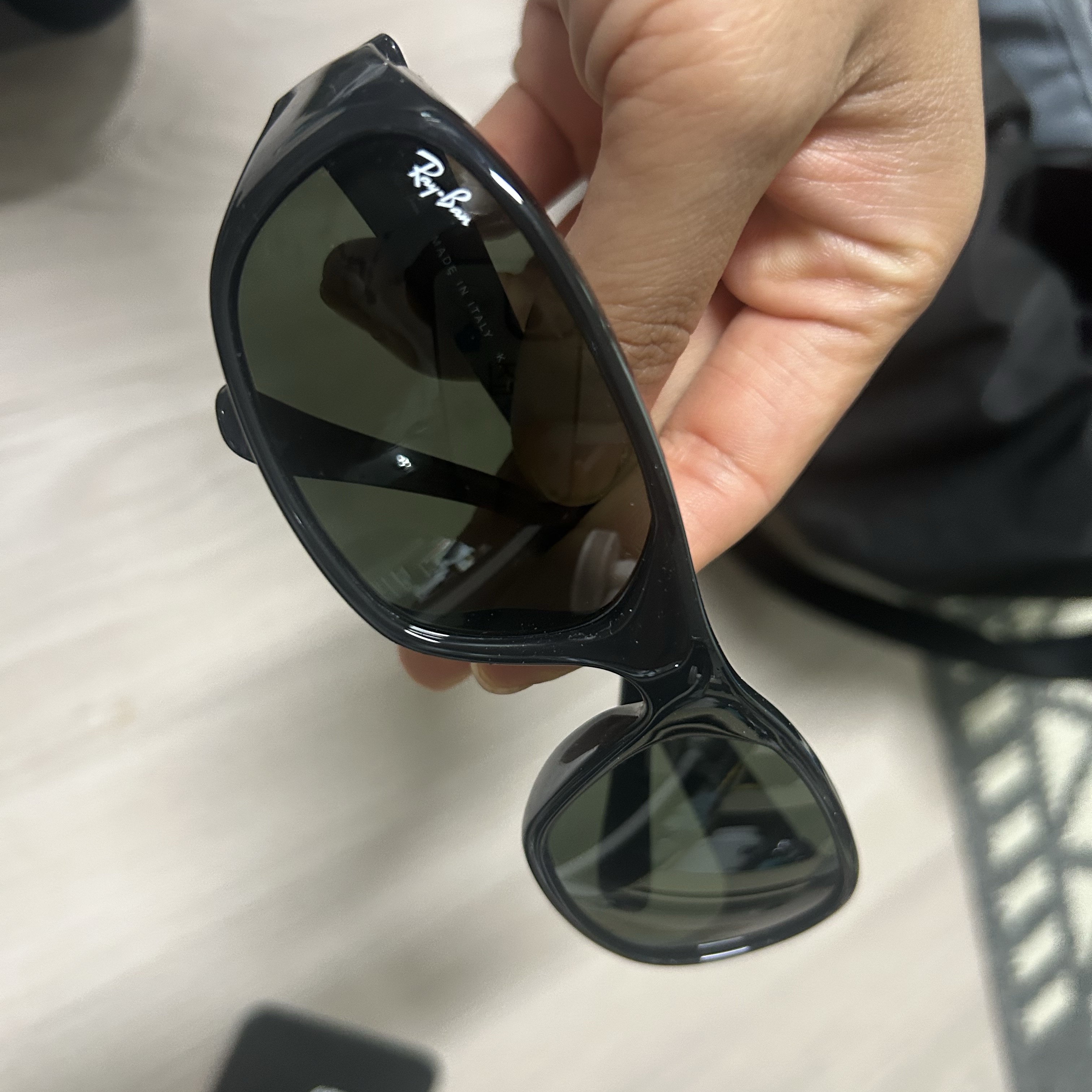 Ray-Ban DADDY-O II Polished Black Frame Green Classic G-15 Lenses 착용 스타일
