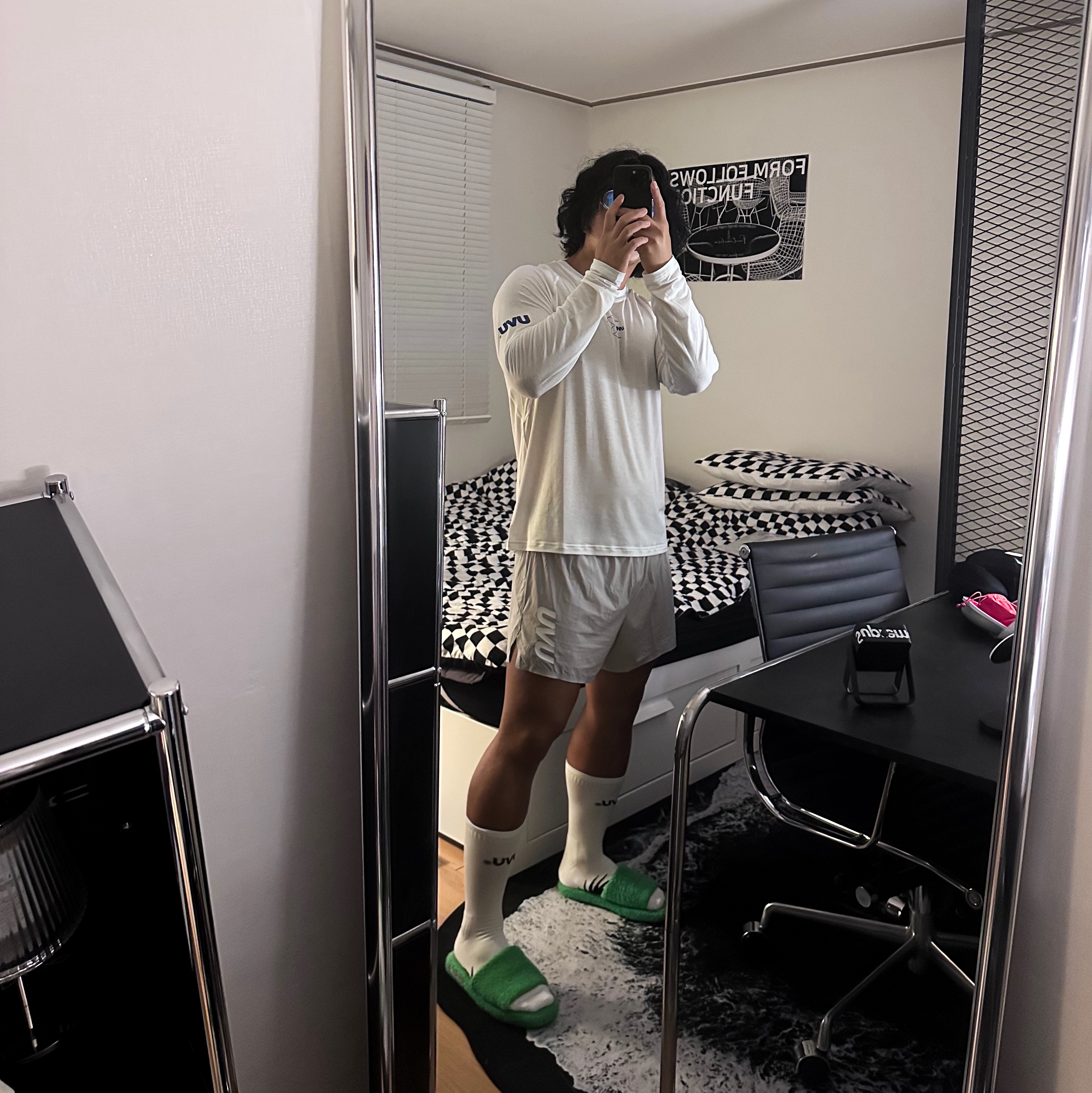 UVU Split Shorts Light Grey, UVU Dolomiti L/S Running Top White 착용 스타일 - 2