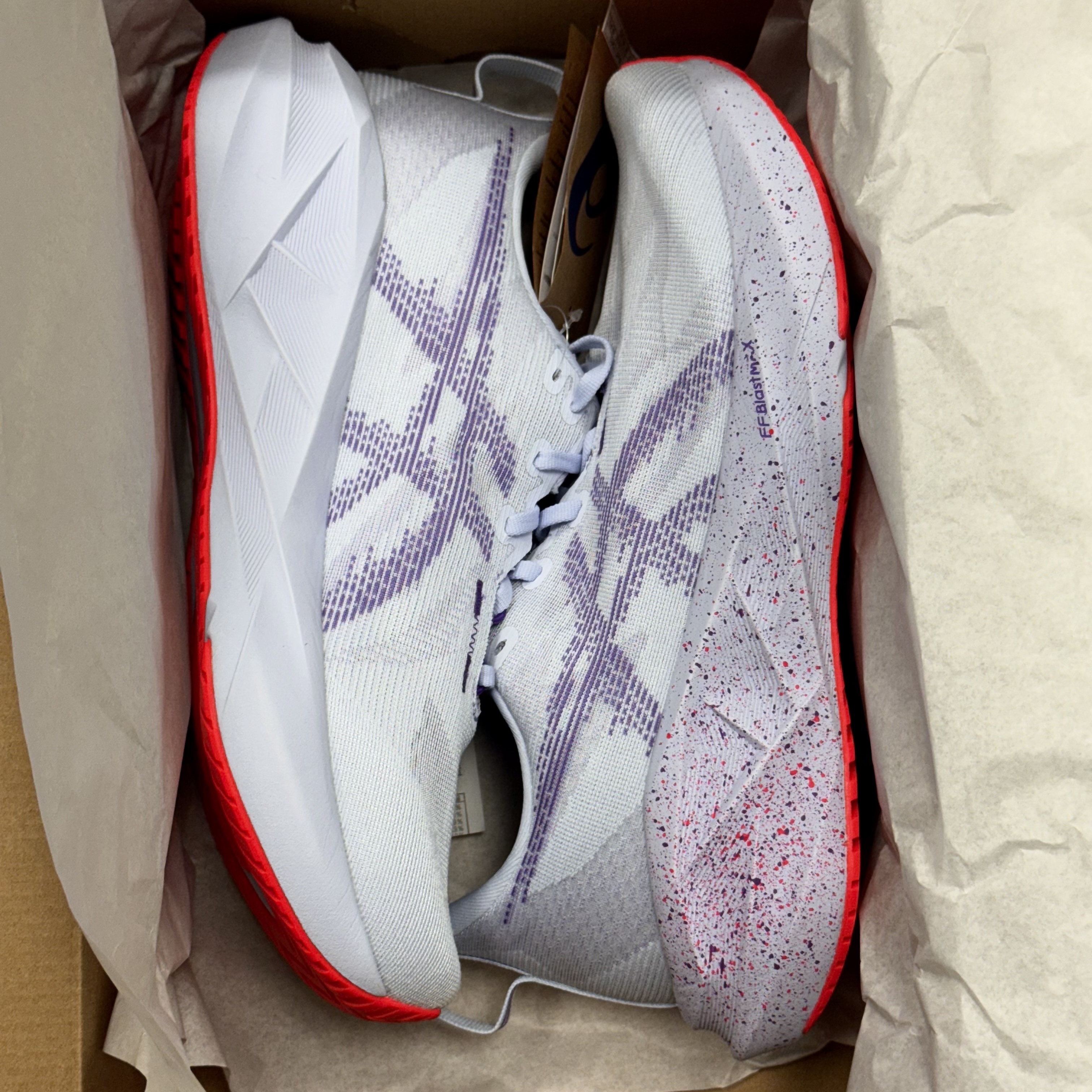 Asics Novablast 5 Tokyo Blue Fade Edo Purple 착용 스타일 - 1