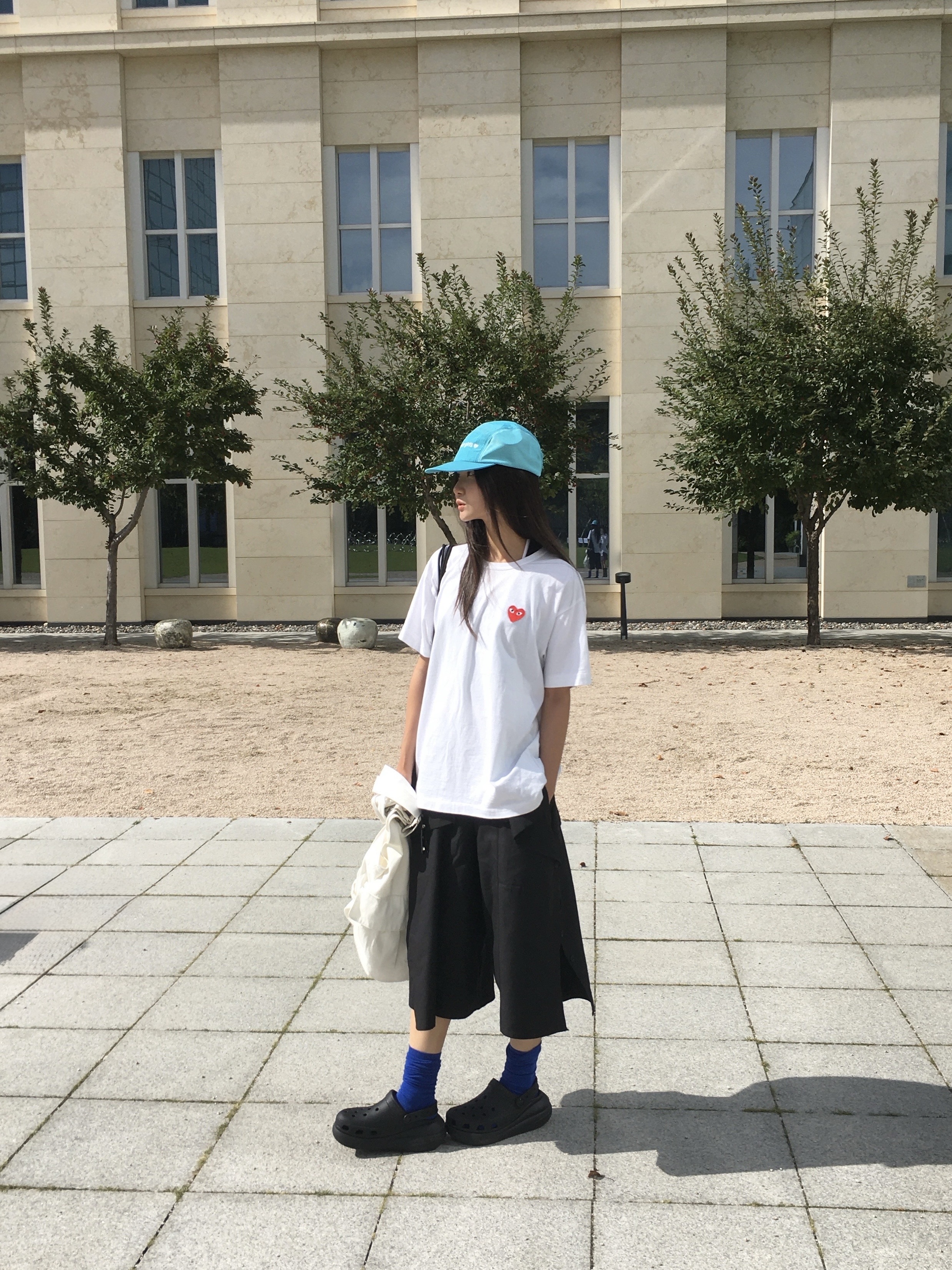 Play Comme des Garcons Red Heart T-Shirt White, Isummerly Summer Girls Nylon Camp Cap Mint 착용 스타일 - 2
