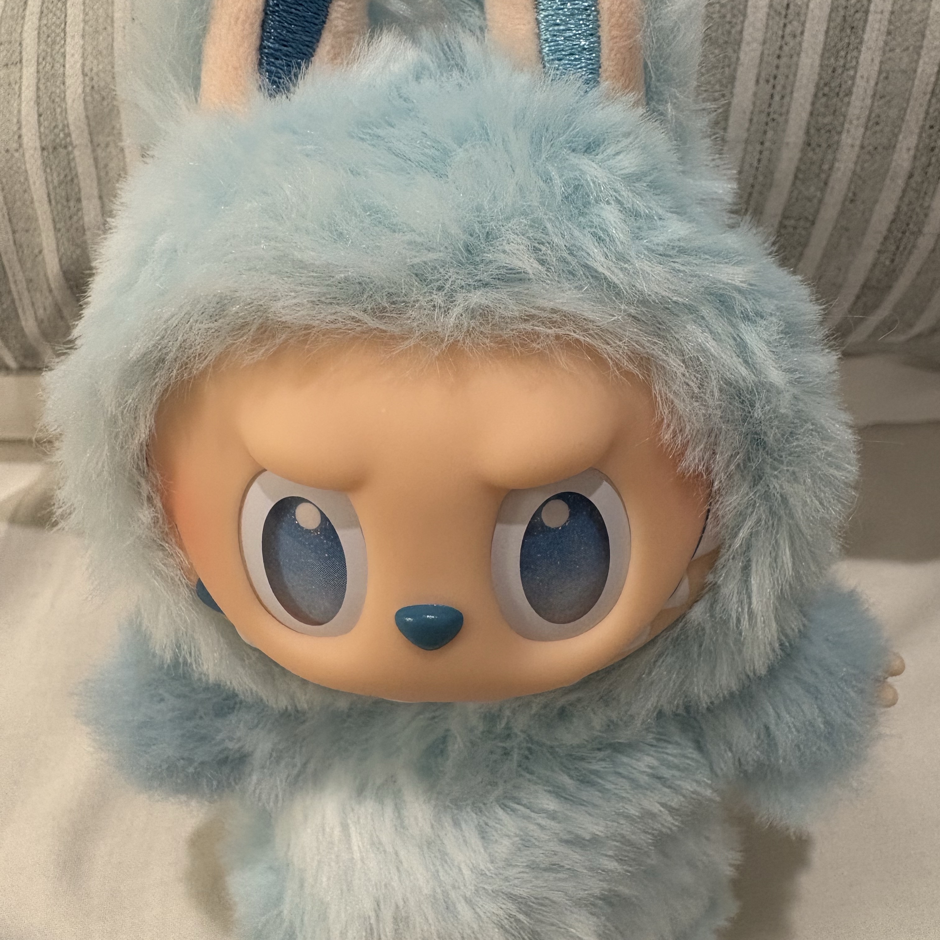 Pop Mart Labubu The Monsters Highlight Series Sealed Case (1 Blind Box) 착용 스타일