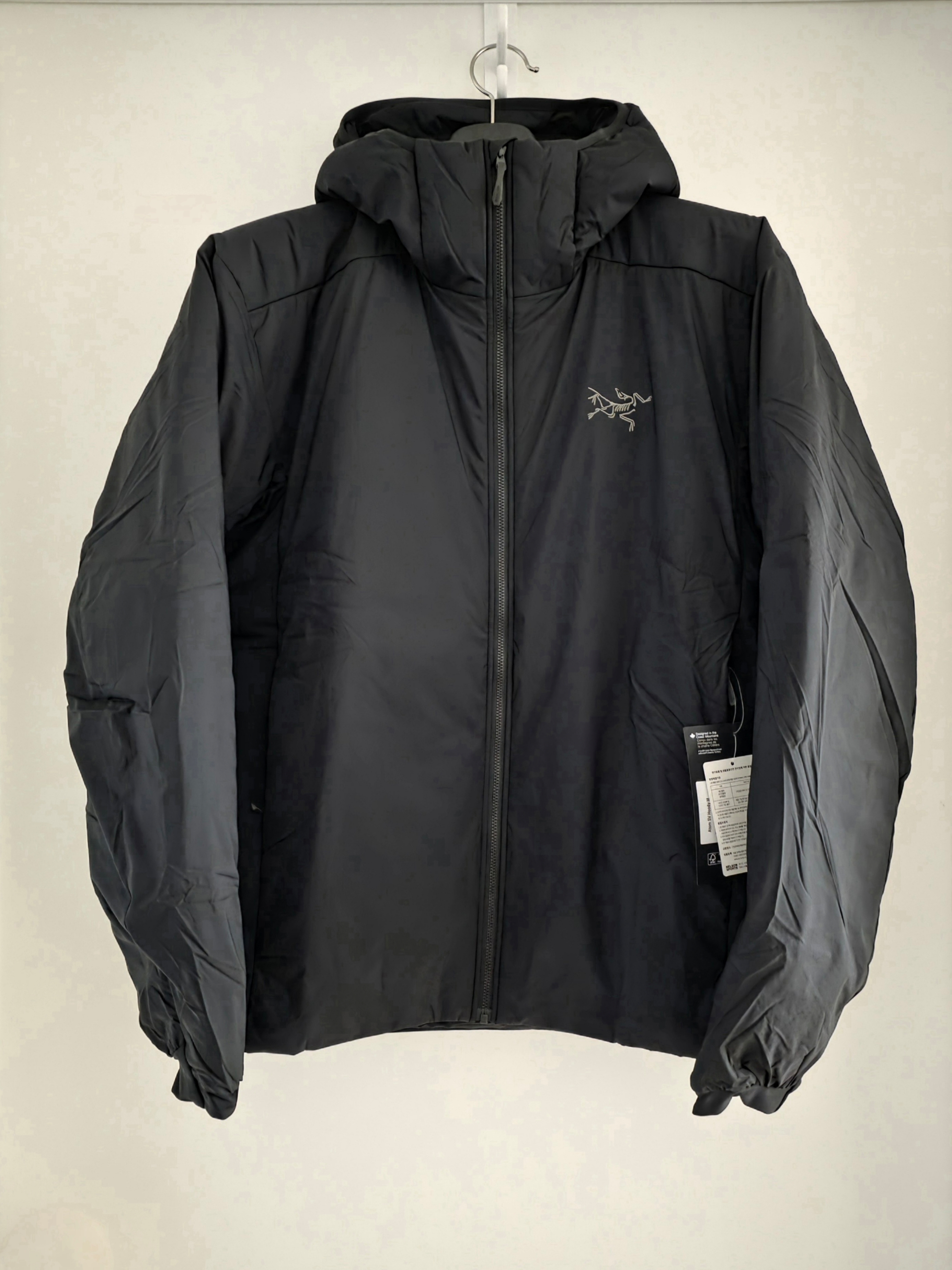 Arc'teryx Atom Heavyweight Hoody Black 착용 스타일 - 1