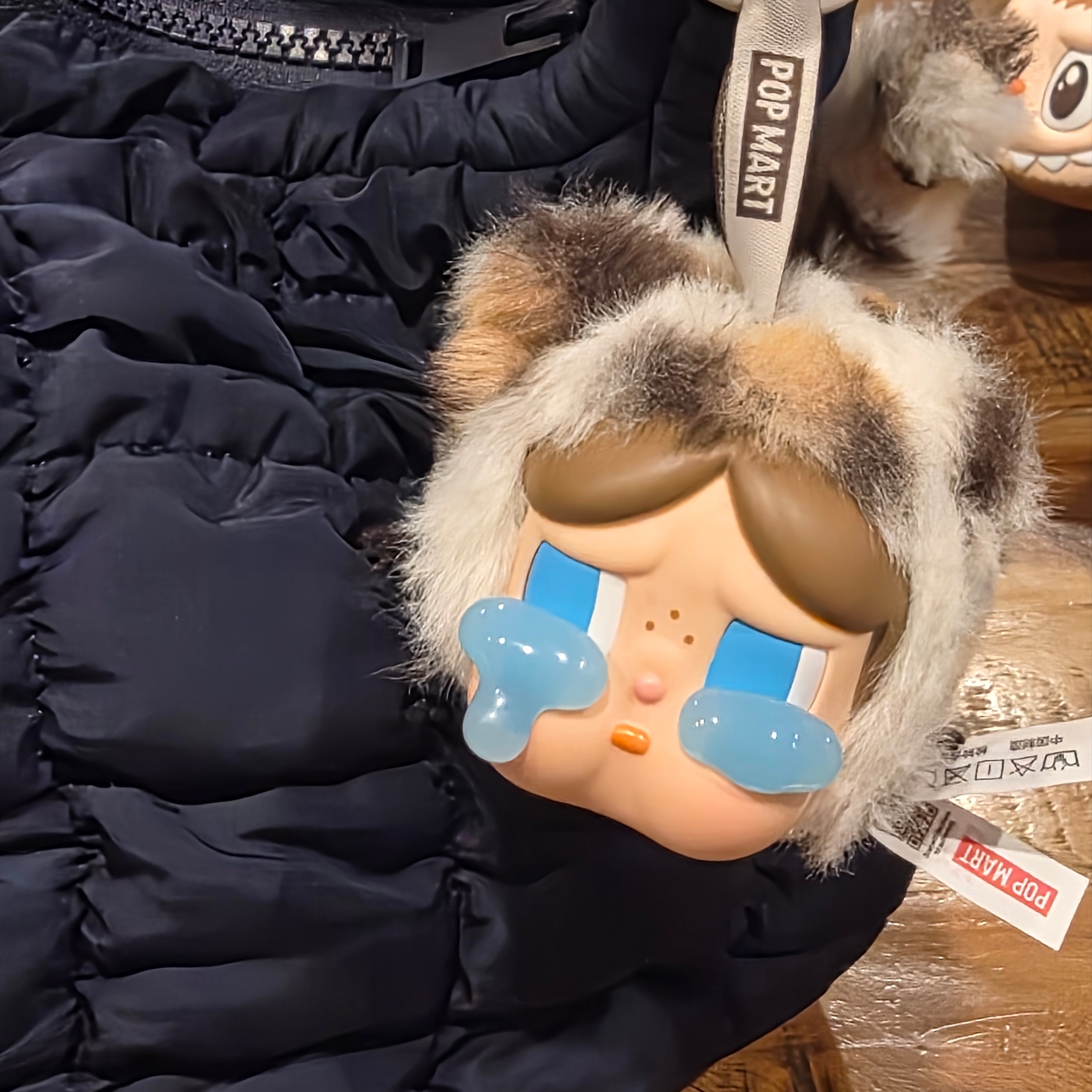 Pop Mart Crybaby Wild But Cutie Series Vinyl Plush Pendant Vintage Cutie (Opened Case) 착용 스타일