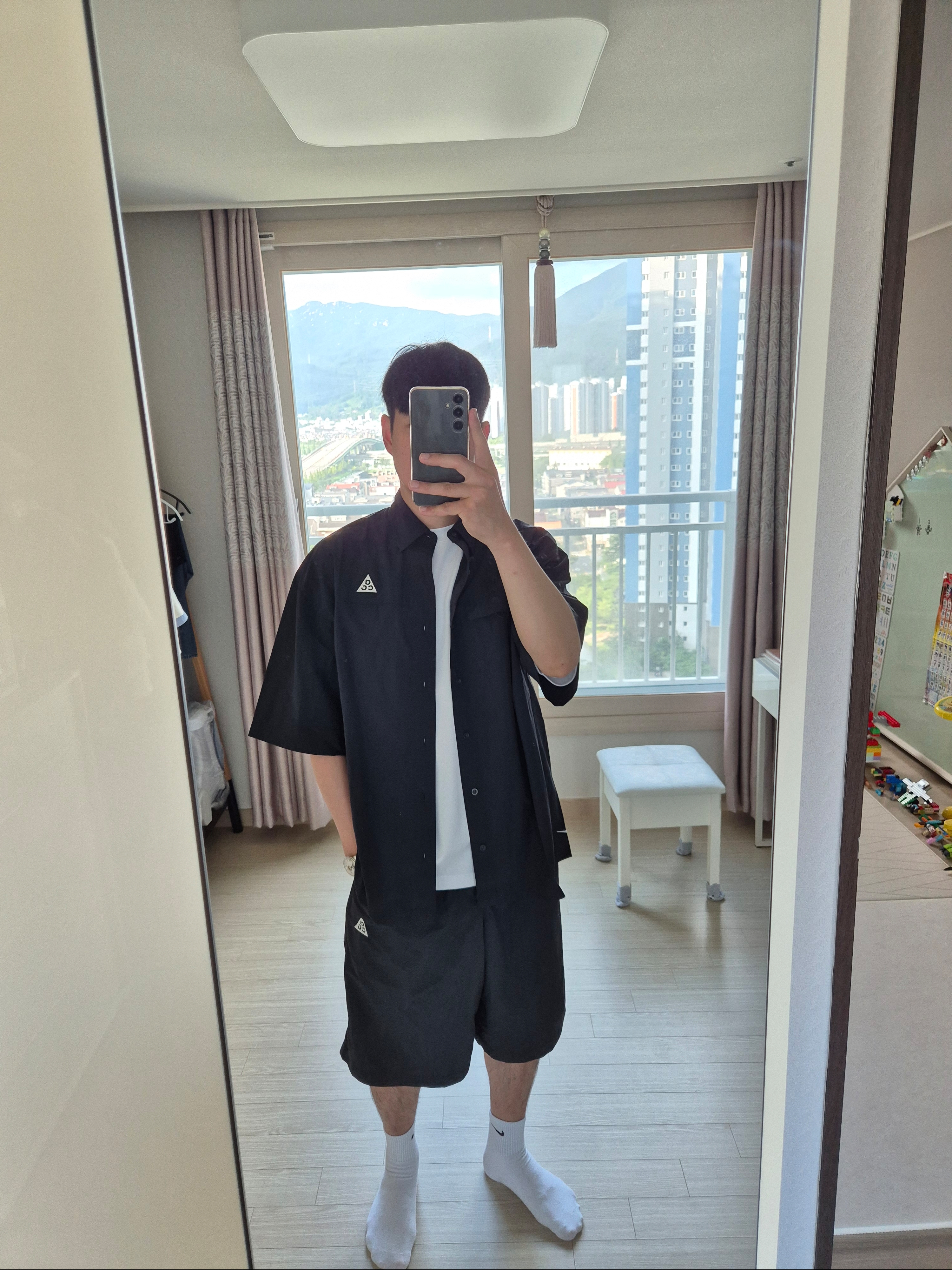 Nike ACG Orb Weaver UV Repel Short Sleeve Shirt Black Anthracite - Asia, Nike ACG Orb Weaver UV Repel Oversized Shorts Black Anthracite - Asia 착용 스타일