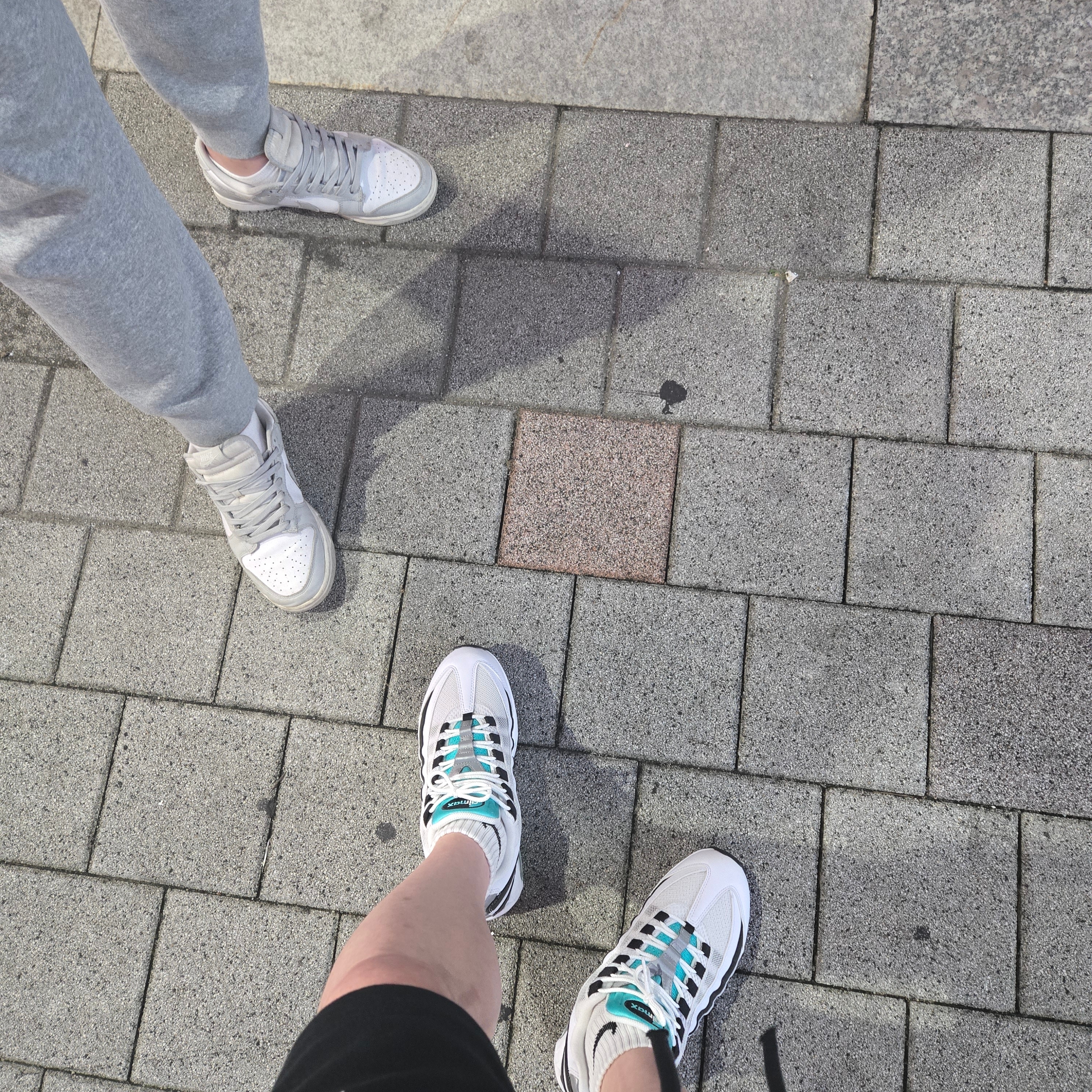 Nike Air Max 95 OG White and Black 착용 스타일
