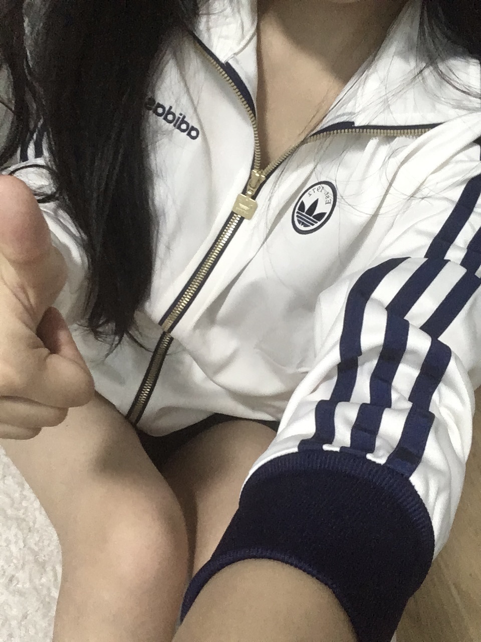 (W) Adidas Firebird Badge Track Top Cloud White - KR Sizing 착용 스타일 - 1
