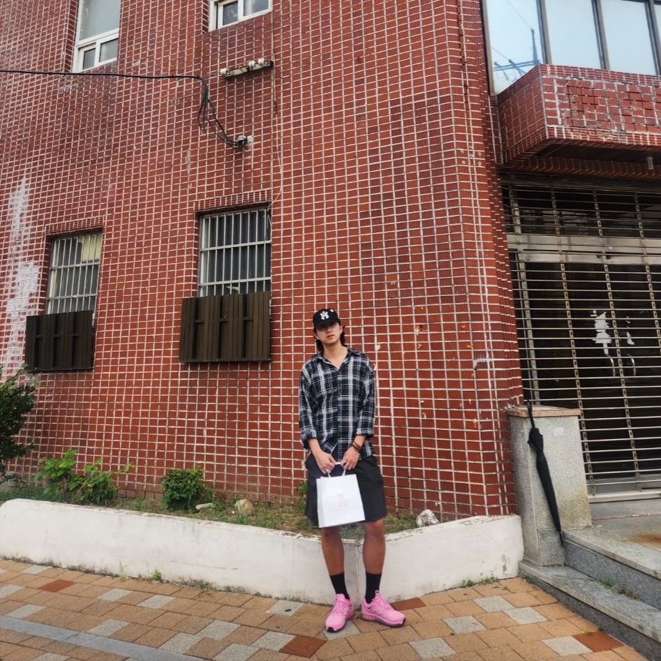 Nike x Stussy Air Max 2013 Psychic Pink 착용 스타일 - 2