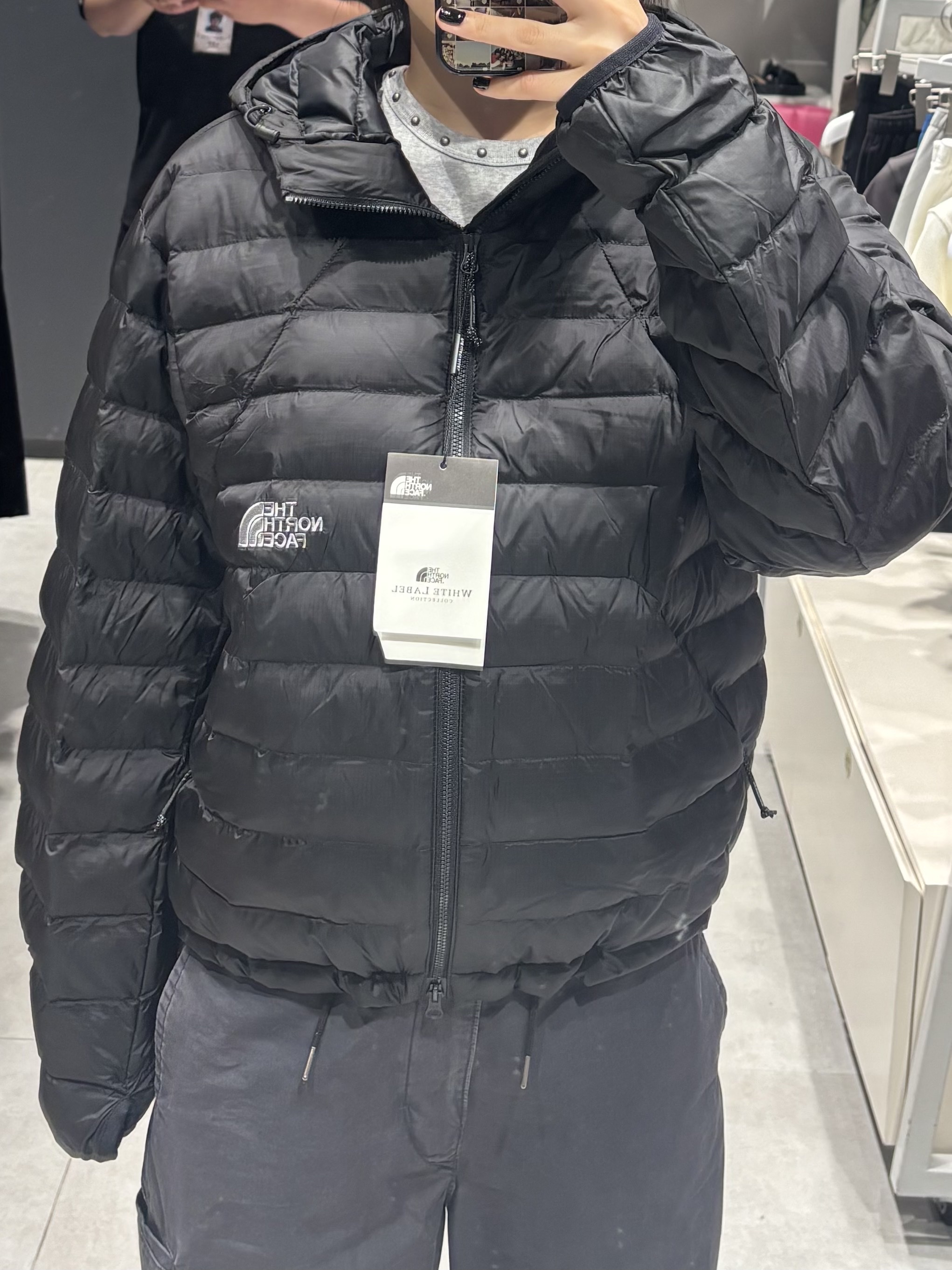 The North Face Ventus On Jacket Black 착용 스타일 - 2