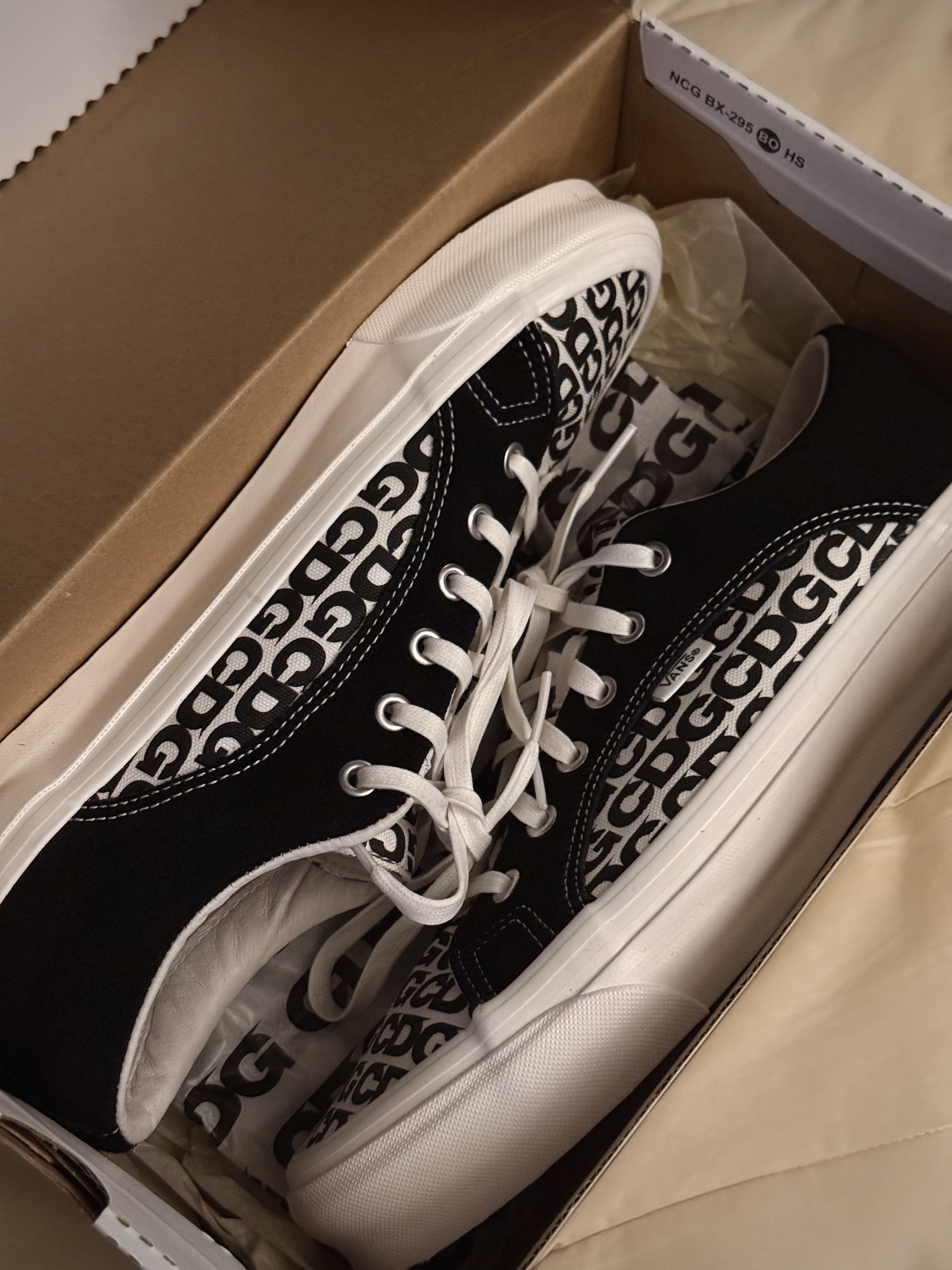 Vans Vault x CDG Lampin LX 2021 착용 스타일