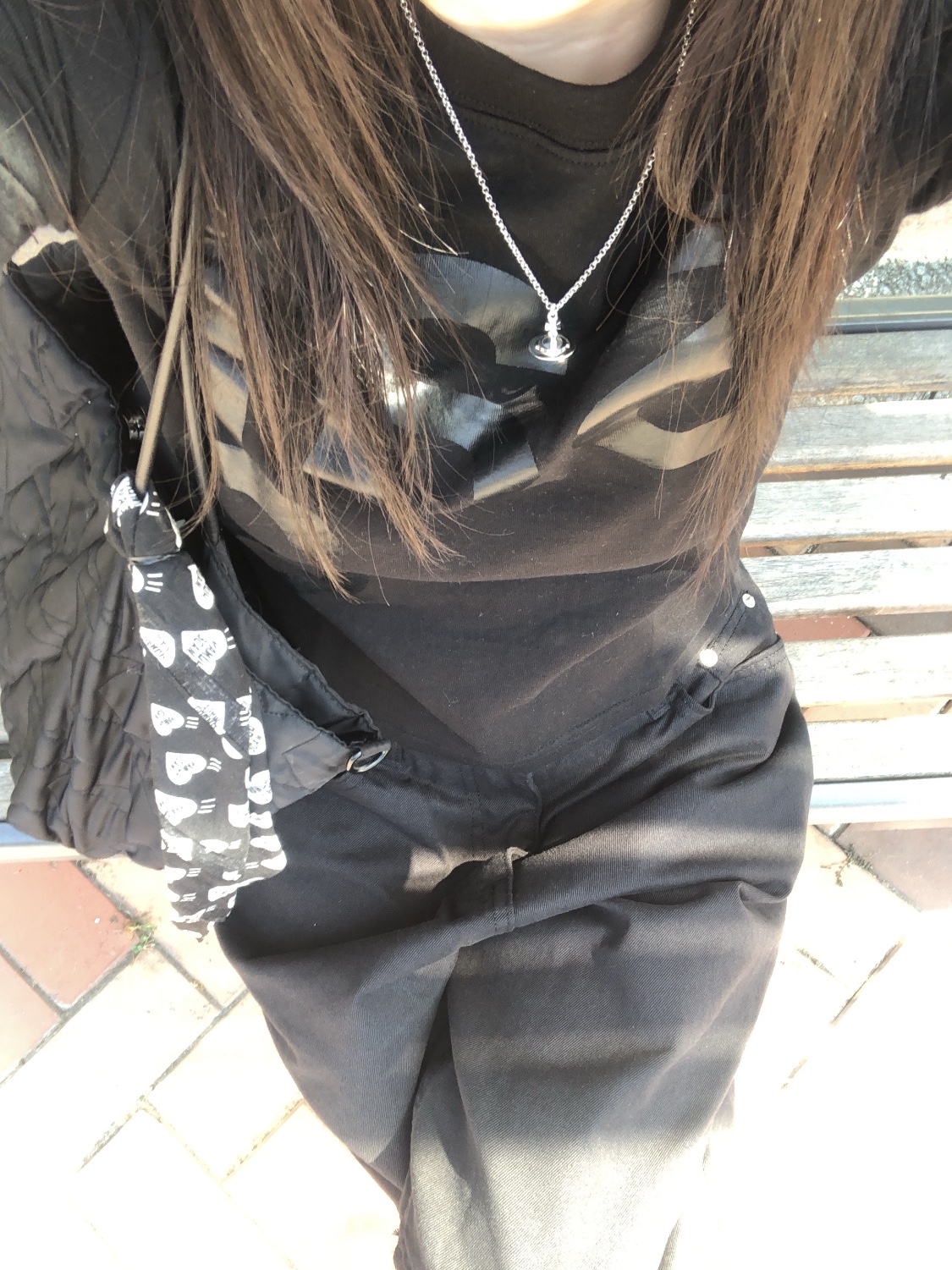 [예약 배송][KREAM 단독] Safarispot 1/2 Basic Safari T-Shirt Black, Oofos x Takahiromiyashita The Soloist Last Night I Dreamed That Somebody Loved Me The Sound of The Soloist Clog Black 착용 스타일 - 1