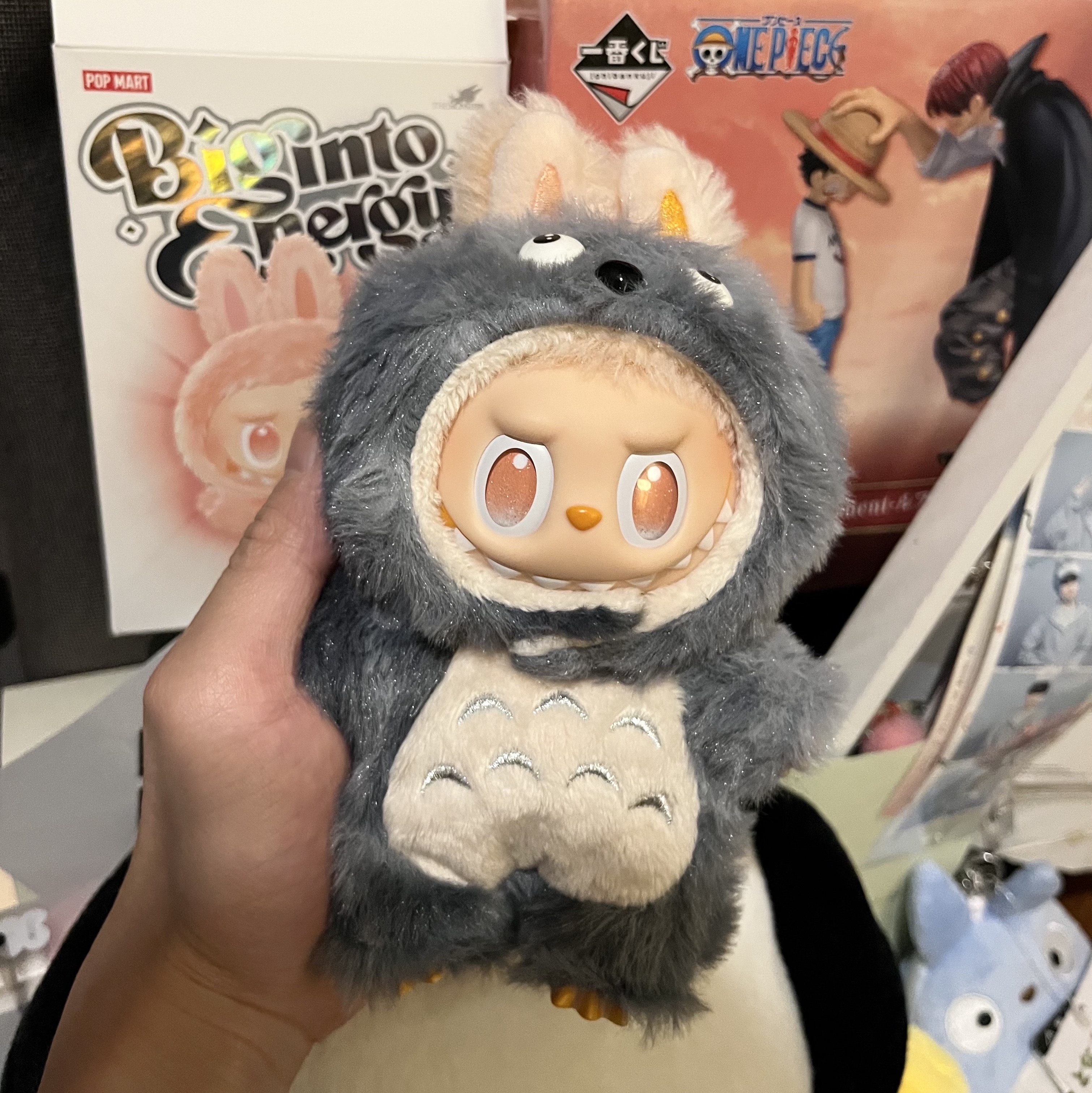 Pop Mart Labubu The Monsters Highlight Series Sealed Case (1 Blind Box) 착용 스타일