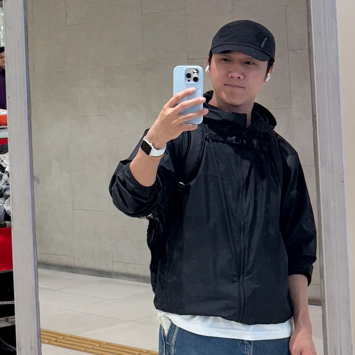 Arc'teryx Norvan Cap Black 착용 스타일