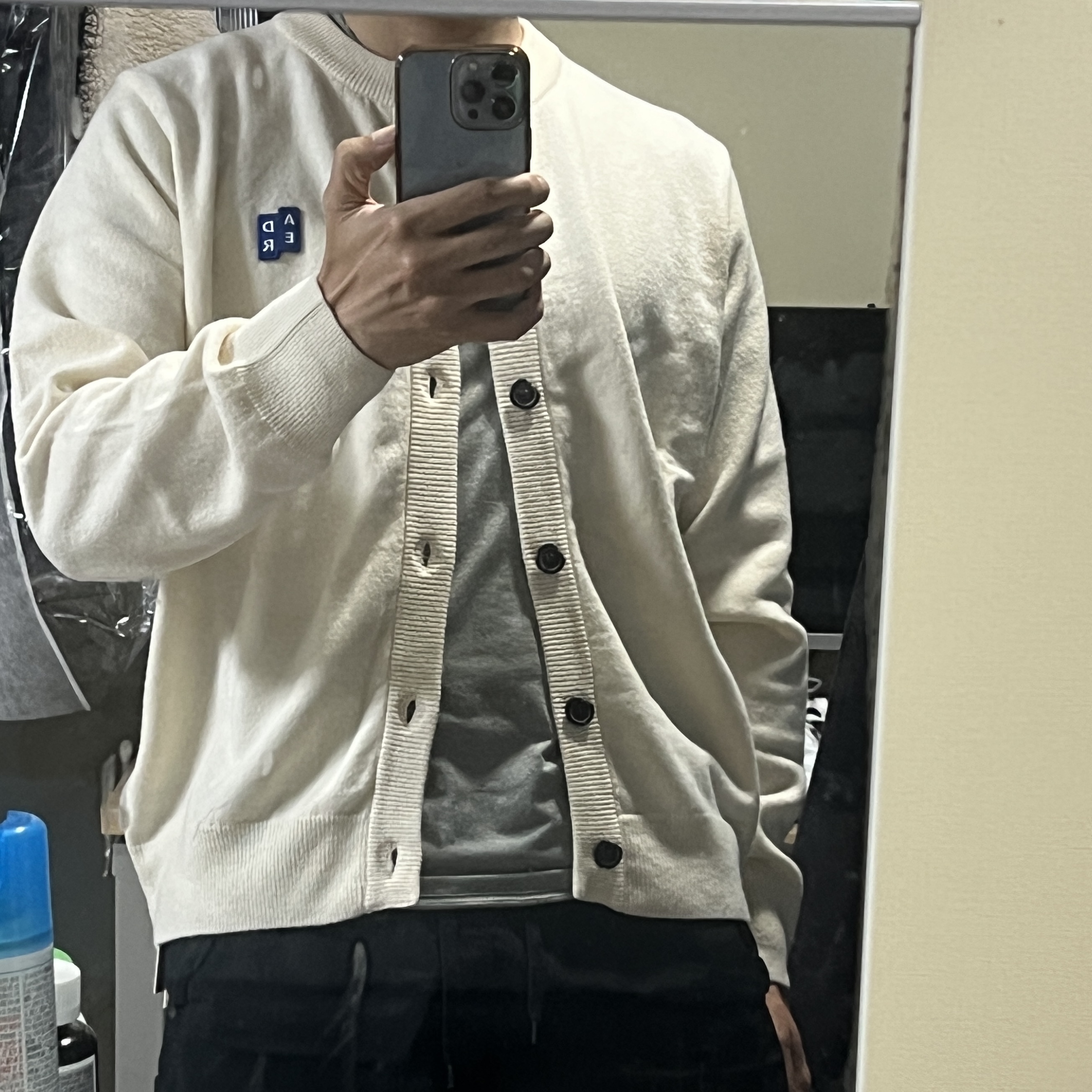 Ader Error Sig; TRS/BL Tag Cardigan 02 Oatmeal 착용 스타일 - 1