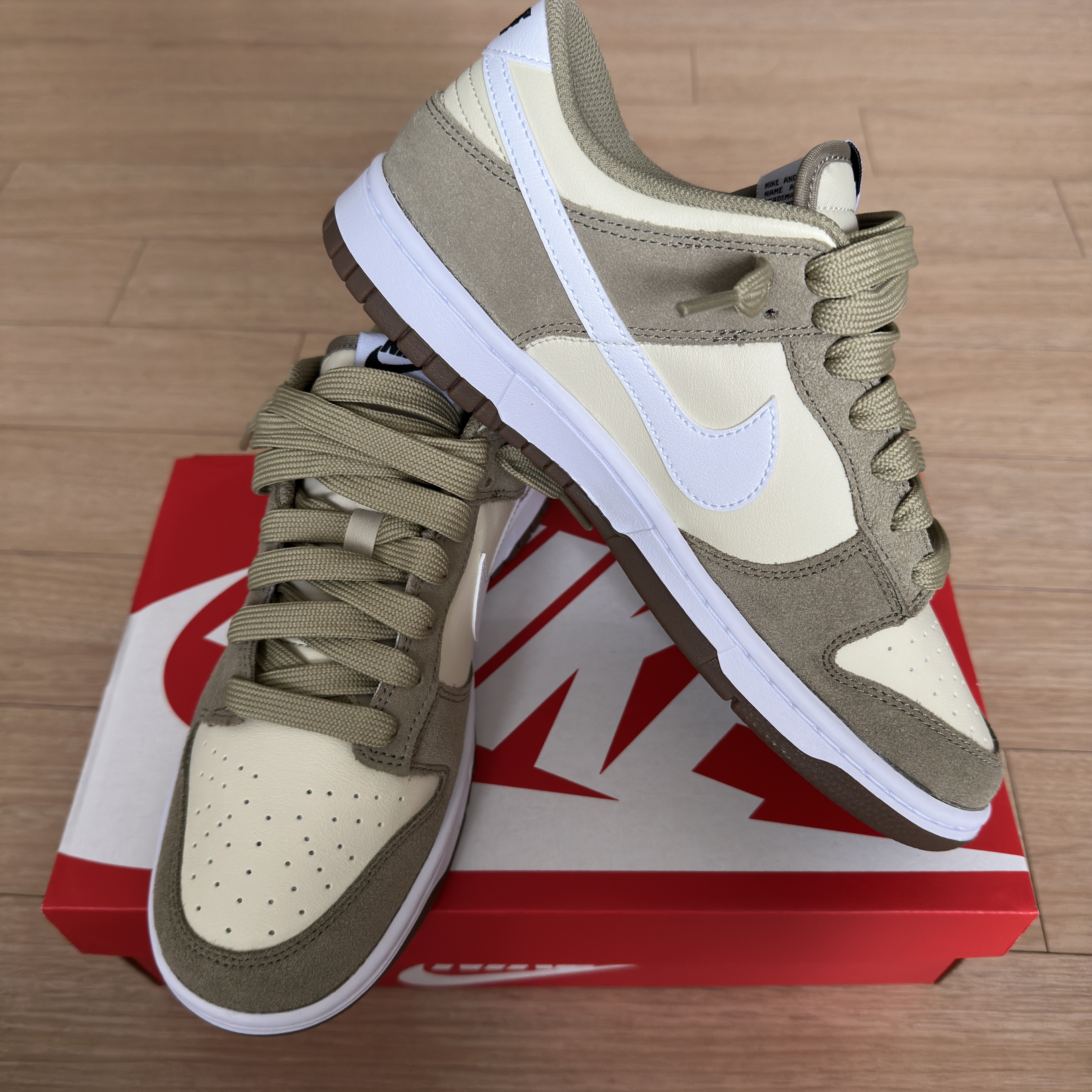 Nike Dunk Low Retro SE Neutral Olive Light Khaki 착용 스타일 - 4