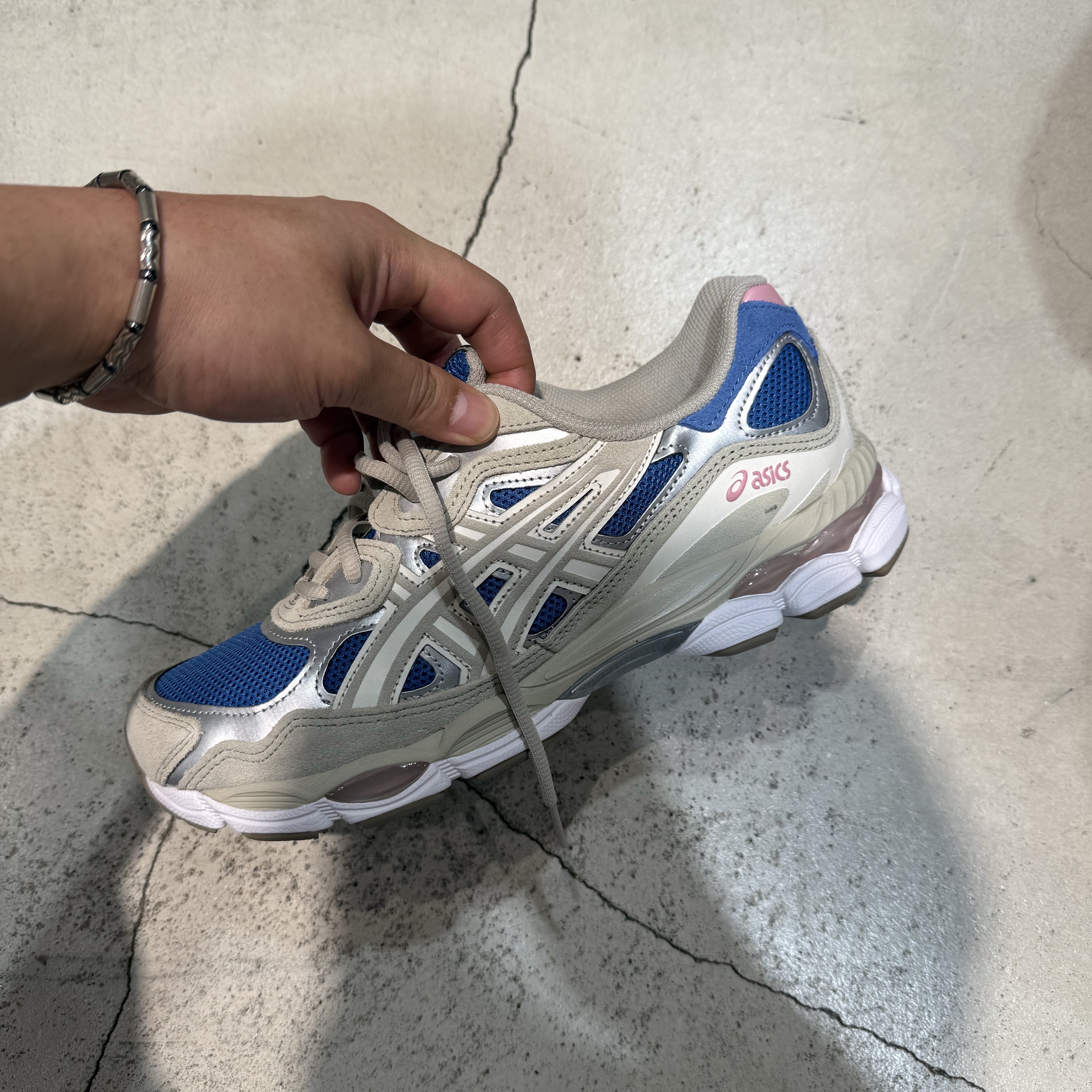 Asics Gel-NYC Polar Night Cream 착용 스타일 - 1