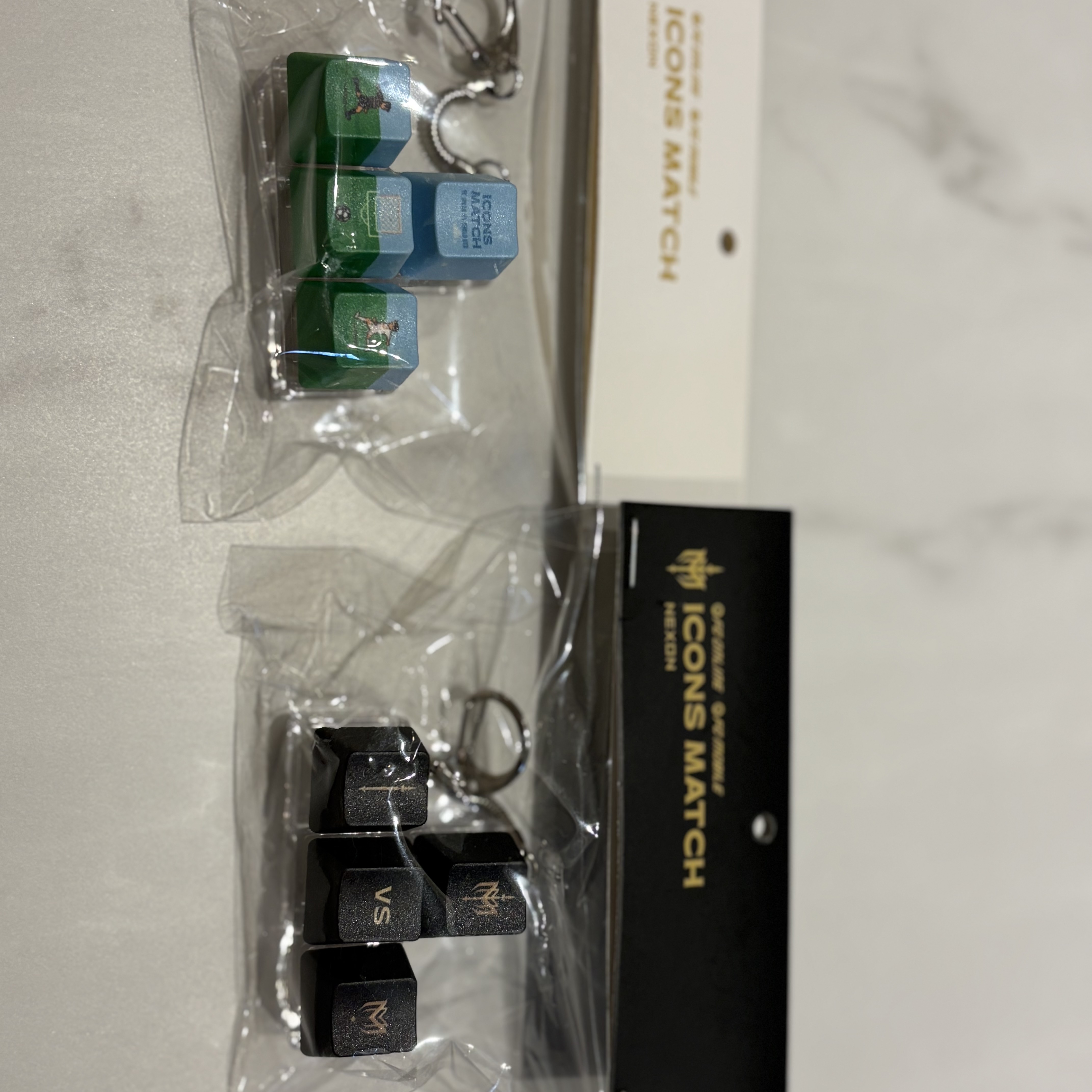 Keycap keyring Pixel 착용 스타일