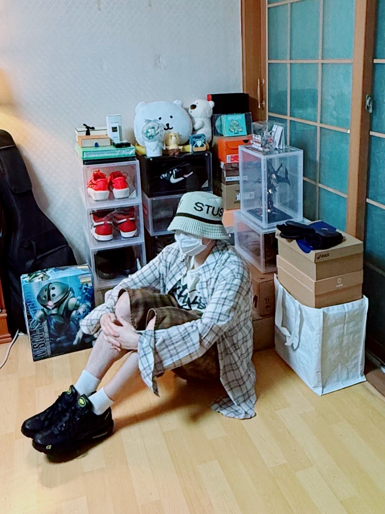 Undermycar Mu.122 Original Logo Basic Long Sleeve Check Shirts Purple Beige, Nike x Corteiz Air Max 95 Black and Tour Yellow 착용 스타일 - 1