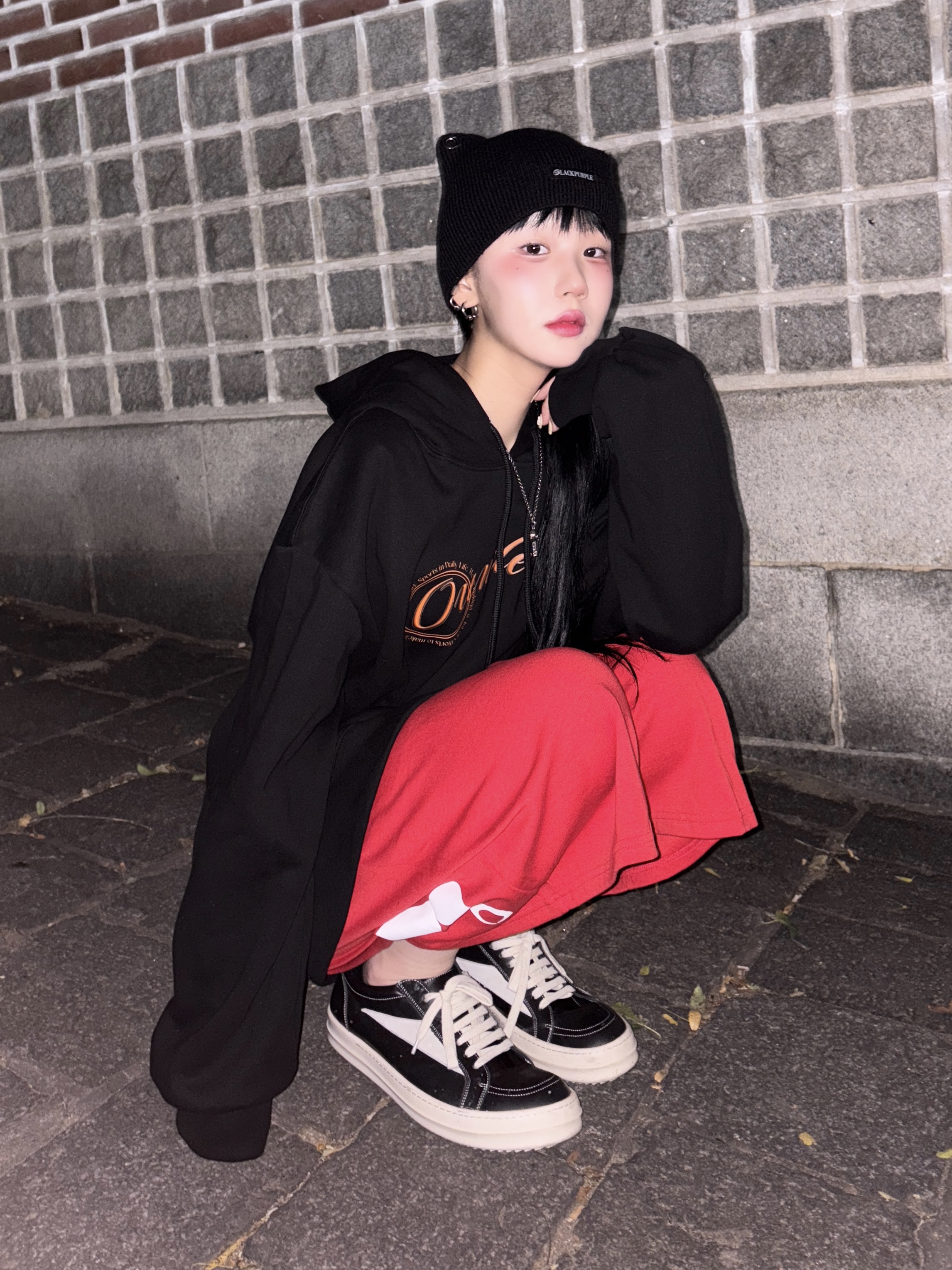 Rick Owens Lido Vintage Sneakers Black Milk, Gucci Double G Key Necklace Silver 착용 스타일 - 2
