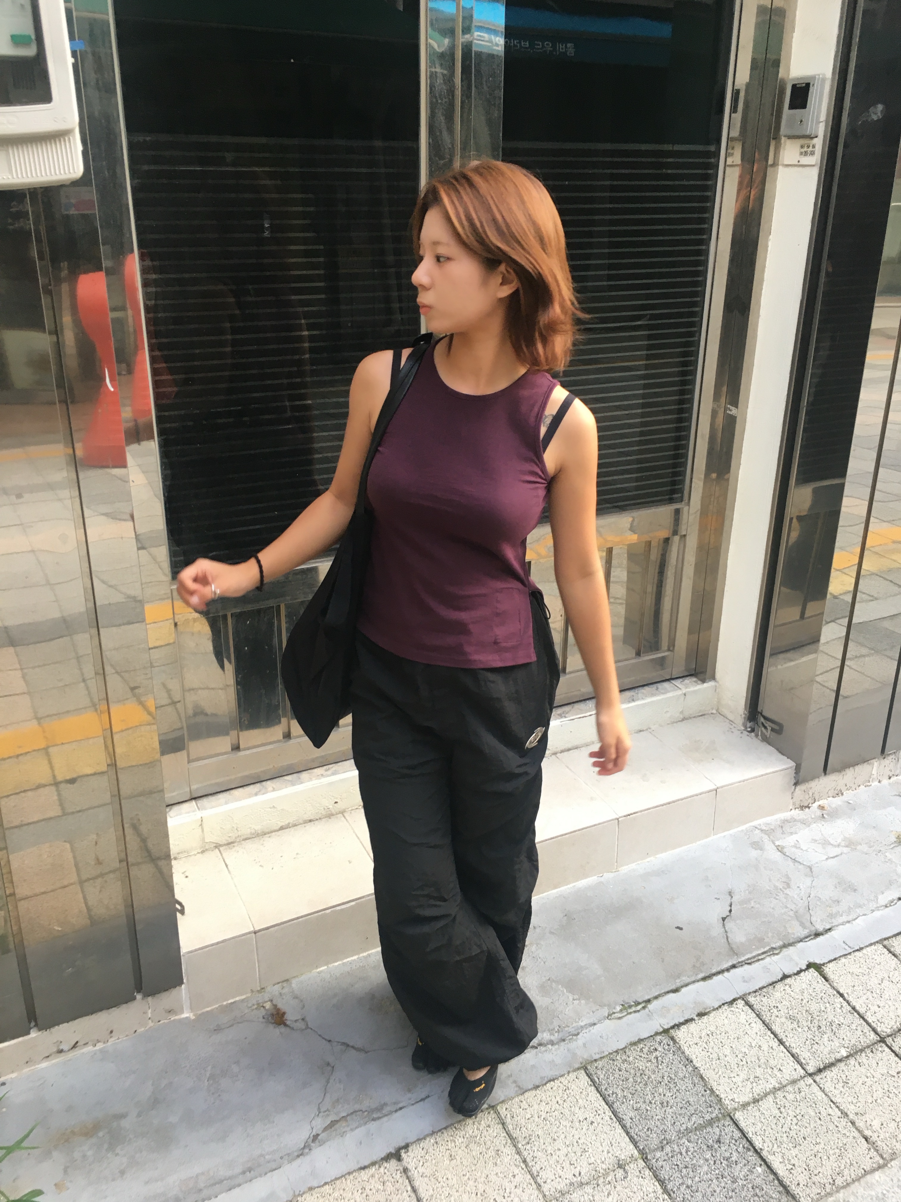 (W) Vibram Fivefingers V-Soul Black, Xlim Ep.7 Synopsis 01 Bag Black 착용 스타일